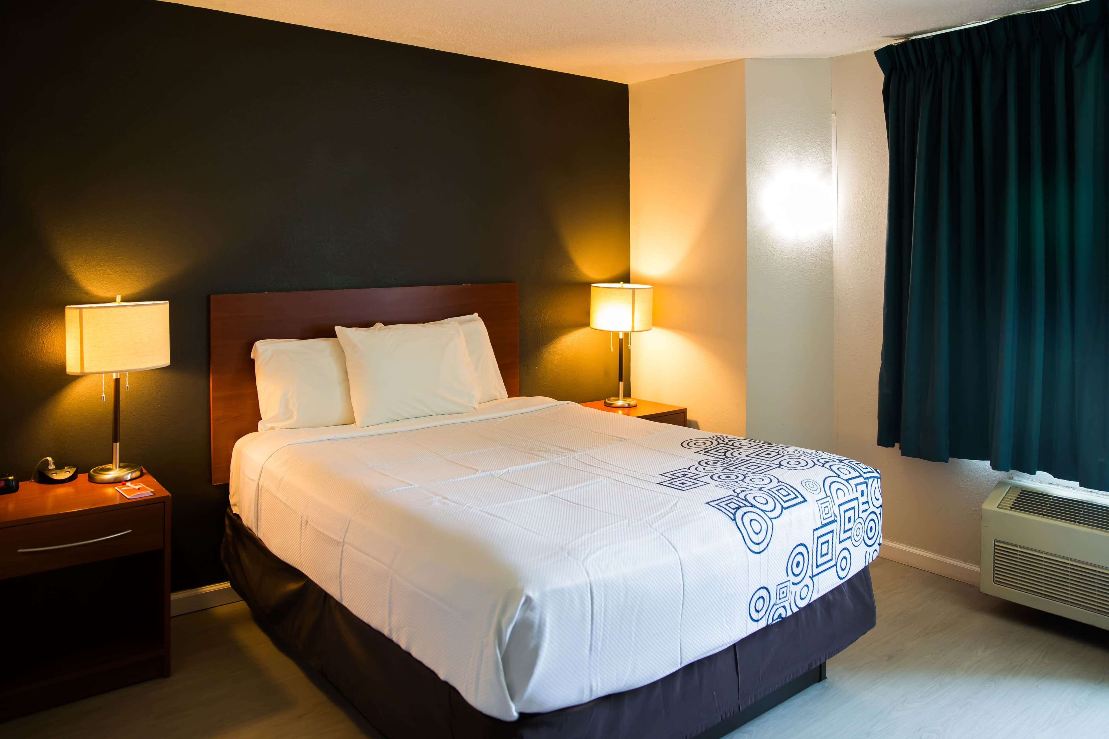 Econo Lodge Harrisburg - Hershey North — 8