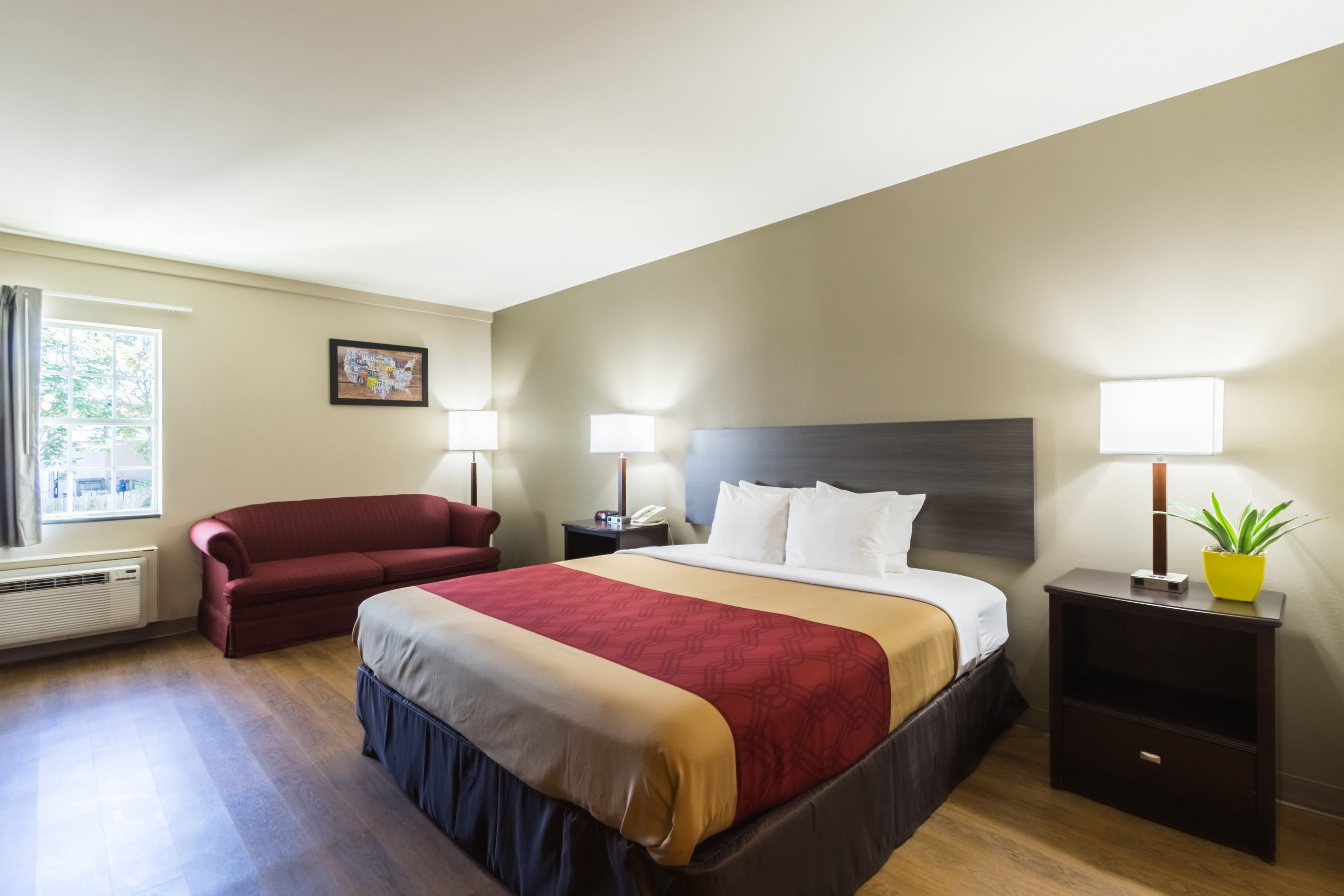 Econo Lodge Harrisburg - Southwest of Hershey Area — 6