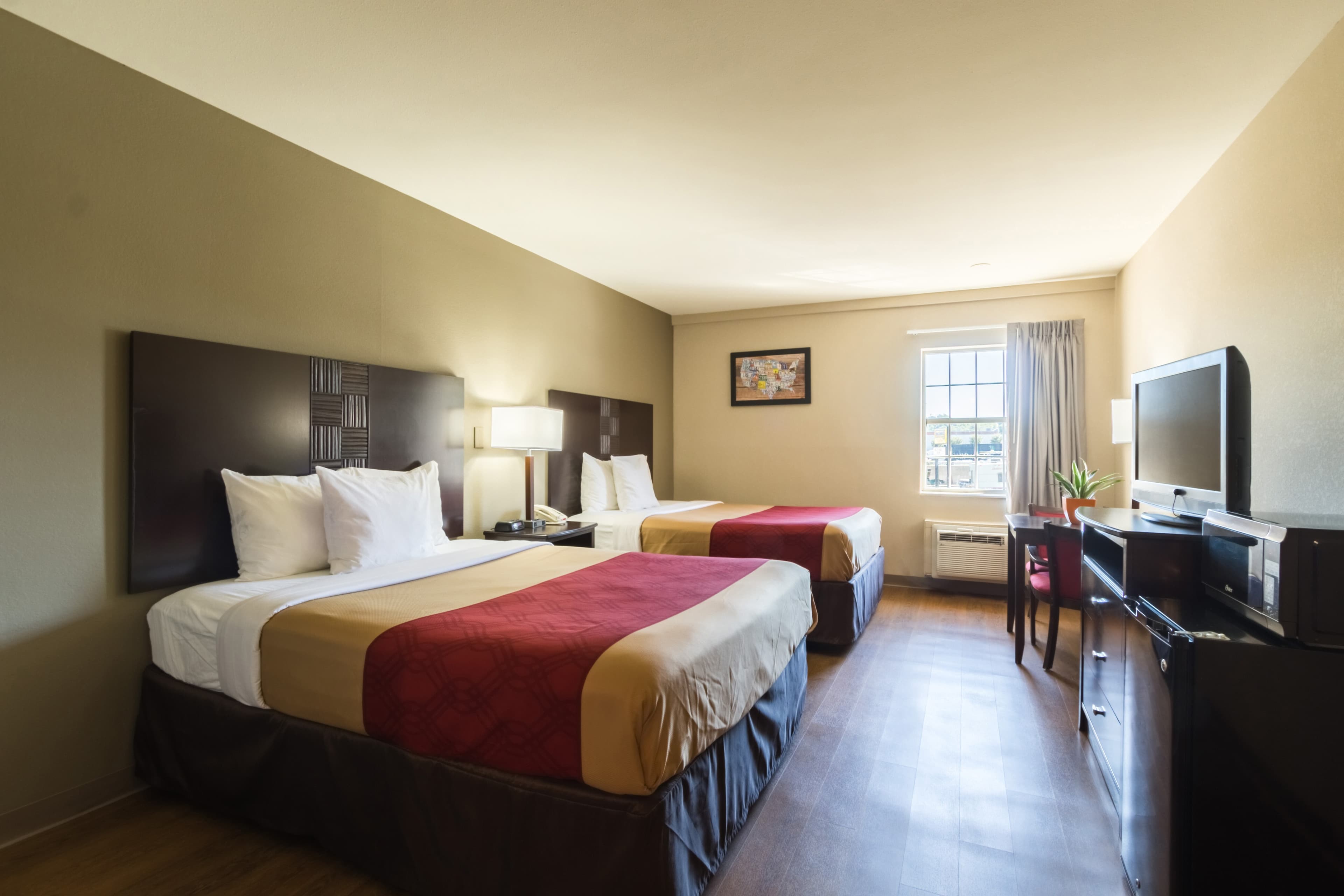 Econo Lodge Harrisburg - Southwest of Hershey Area — 15