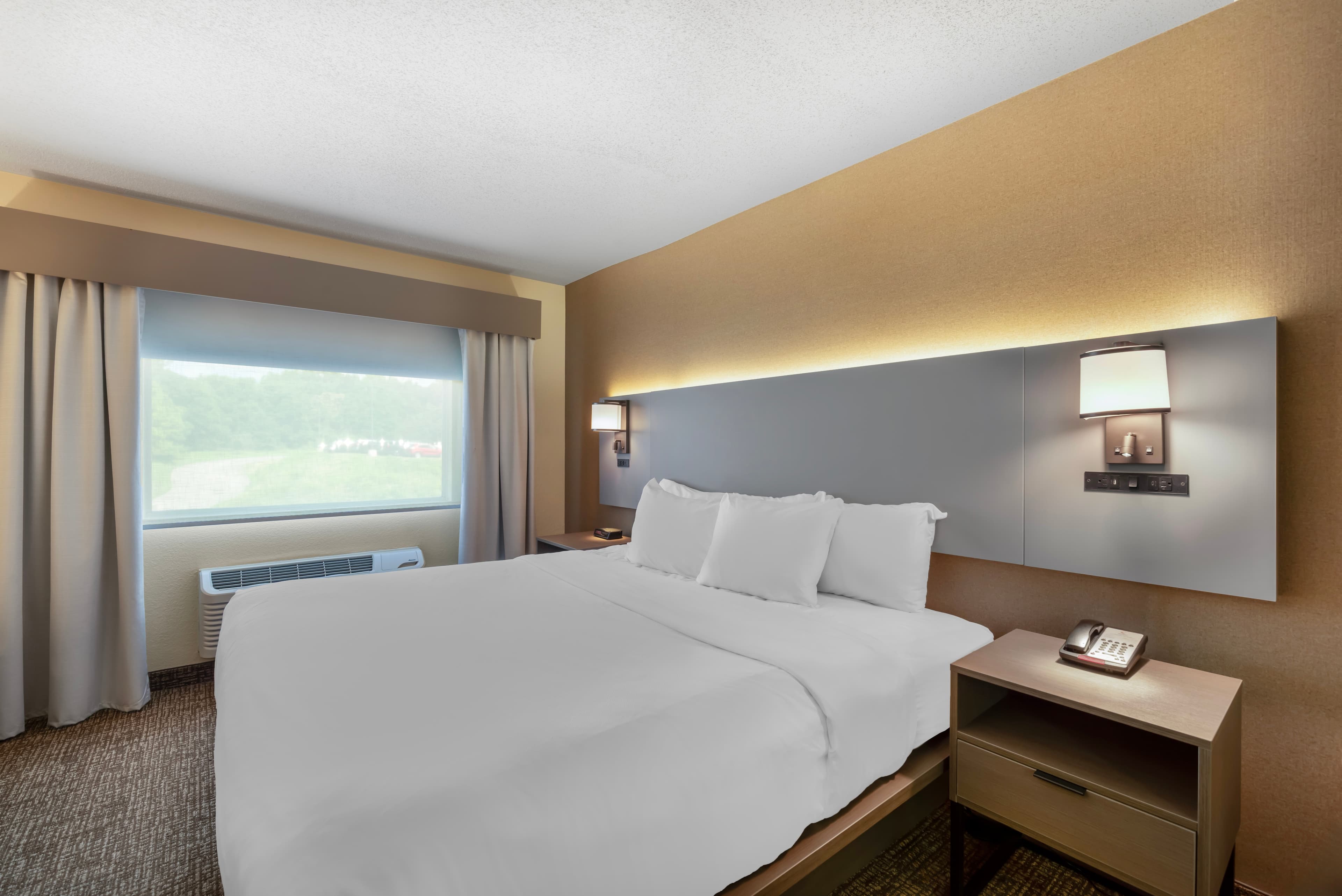 Comfort Inn & Suites Butler — 11