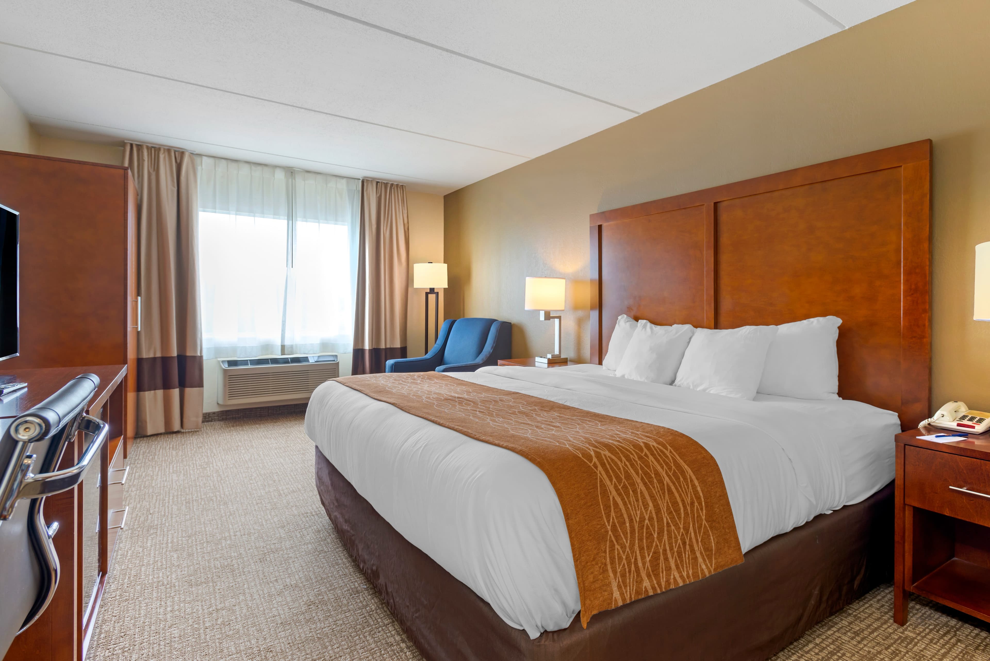 Comfort Inn & Suites Wilkes Barre - Arena — 7