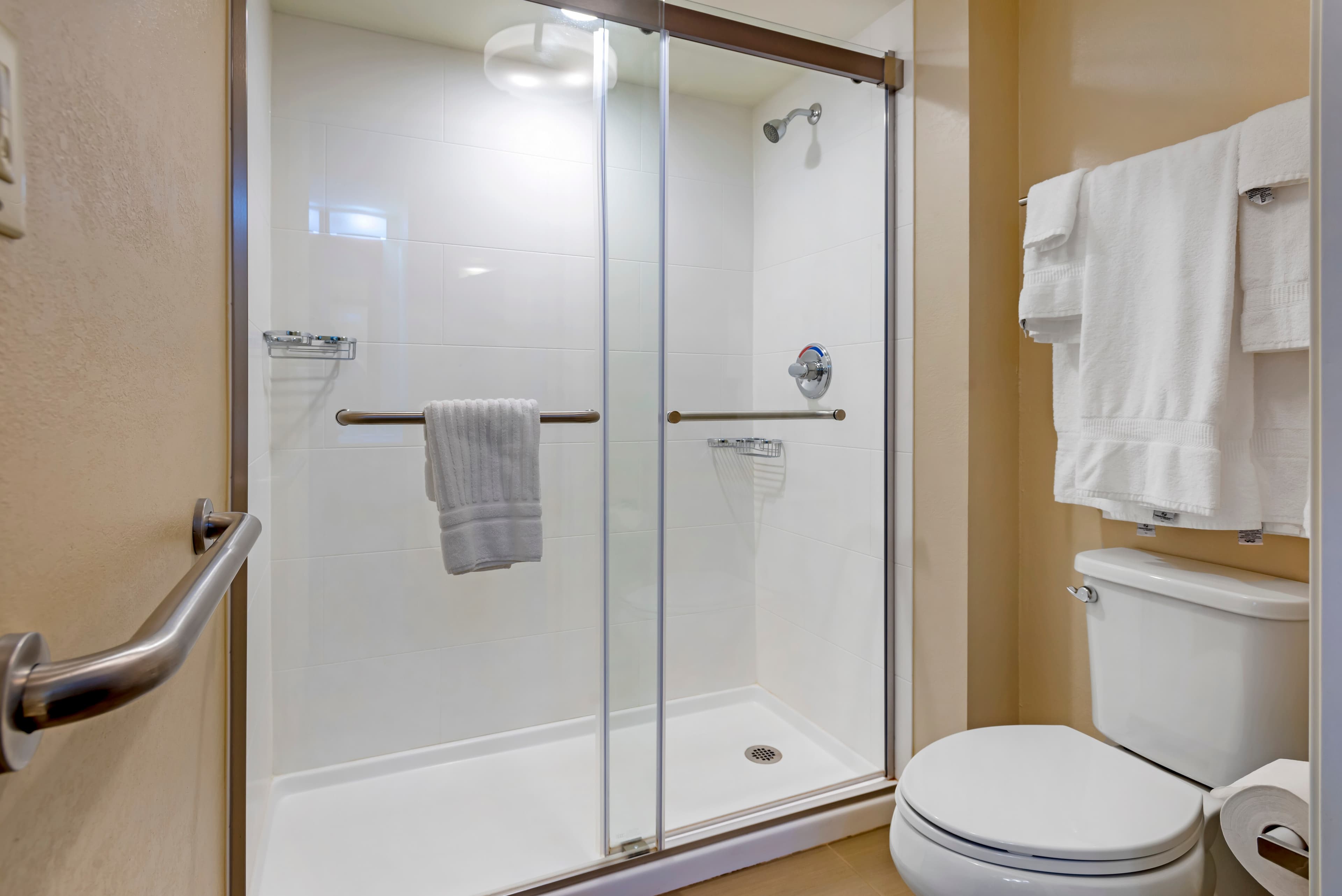 Comfort Inn & Suites Wilkes Barre - Arena — 11