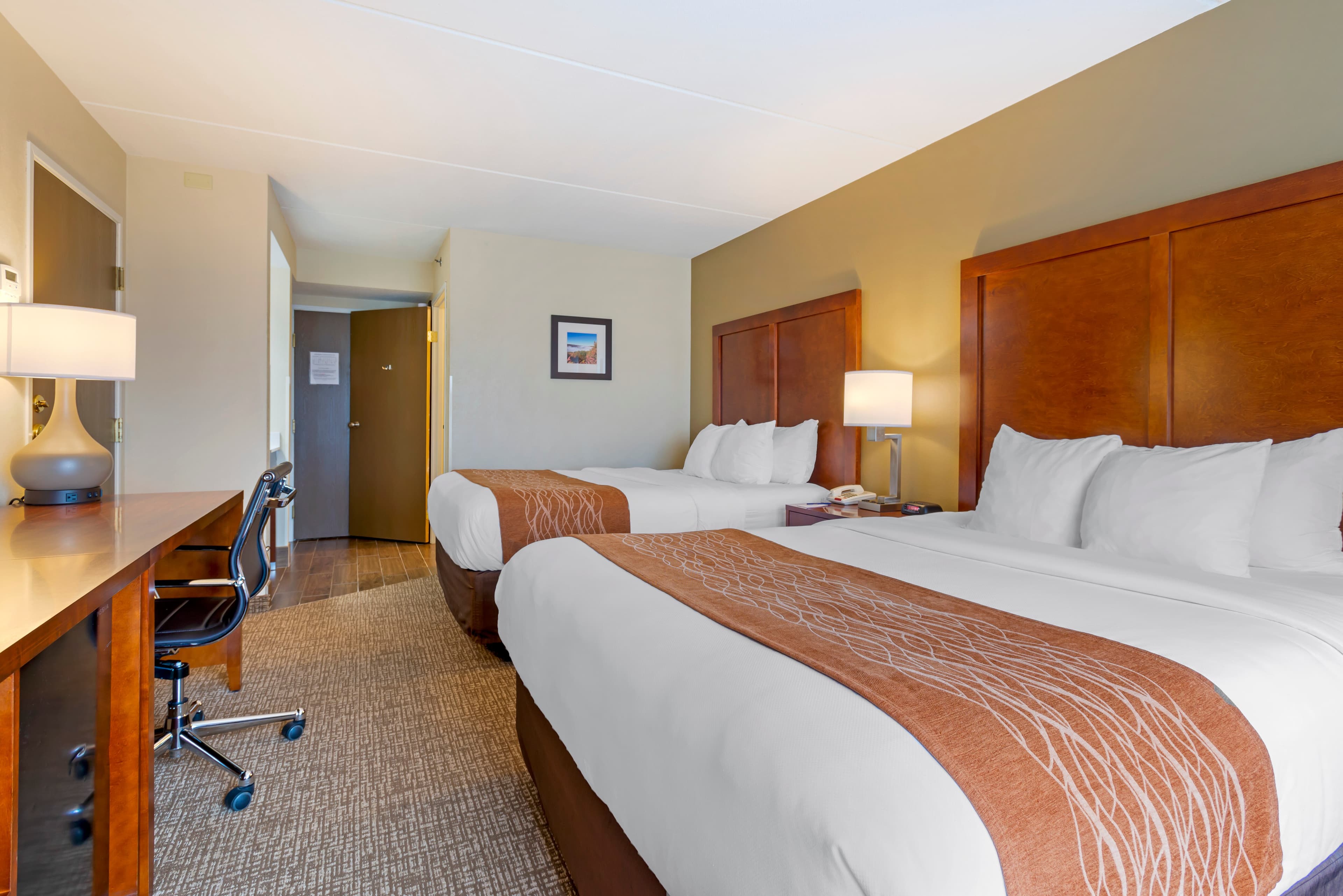 Comfort Inn & Suites Wilkes Barre - Arena — 13
