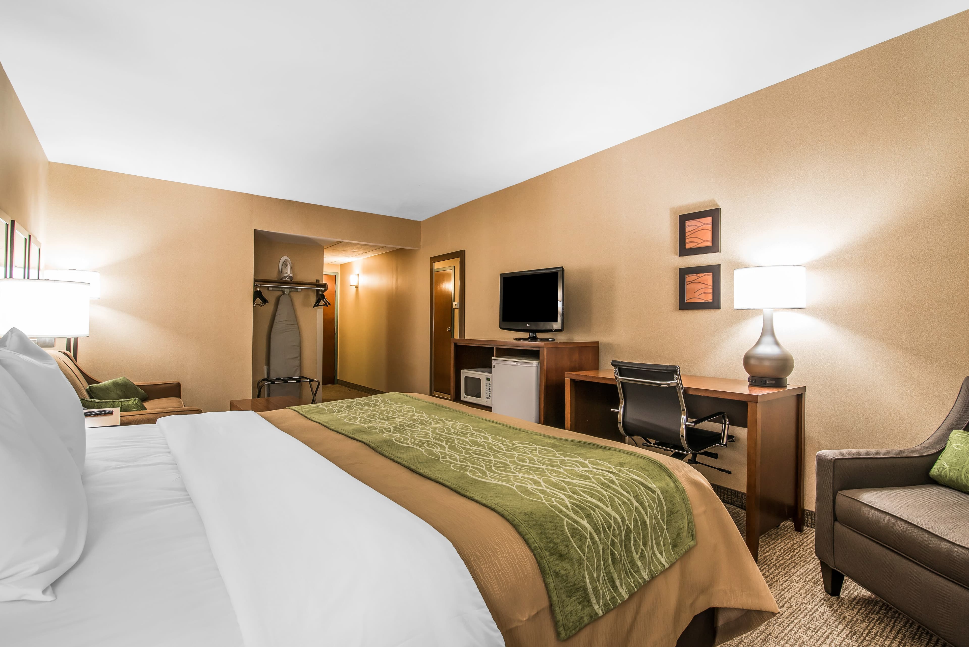 Quality Inn & Suites Towanda — 13