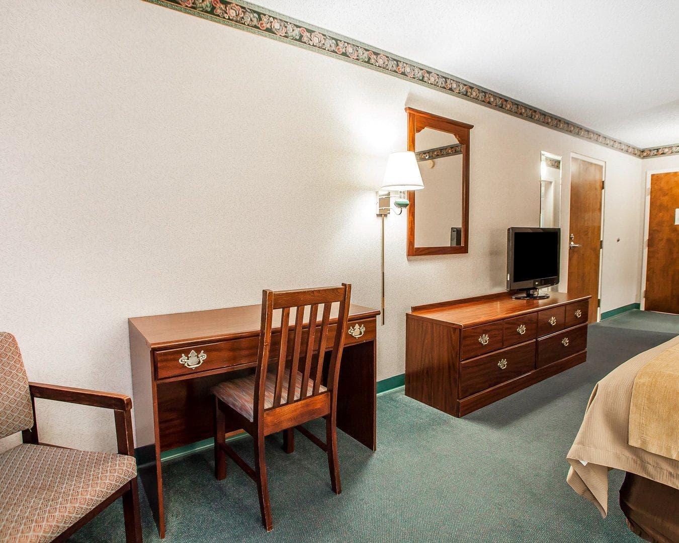 Quality Inn Midway - Image 5