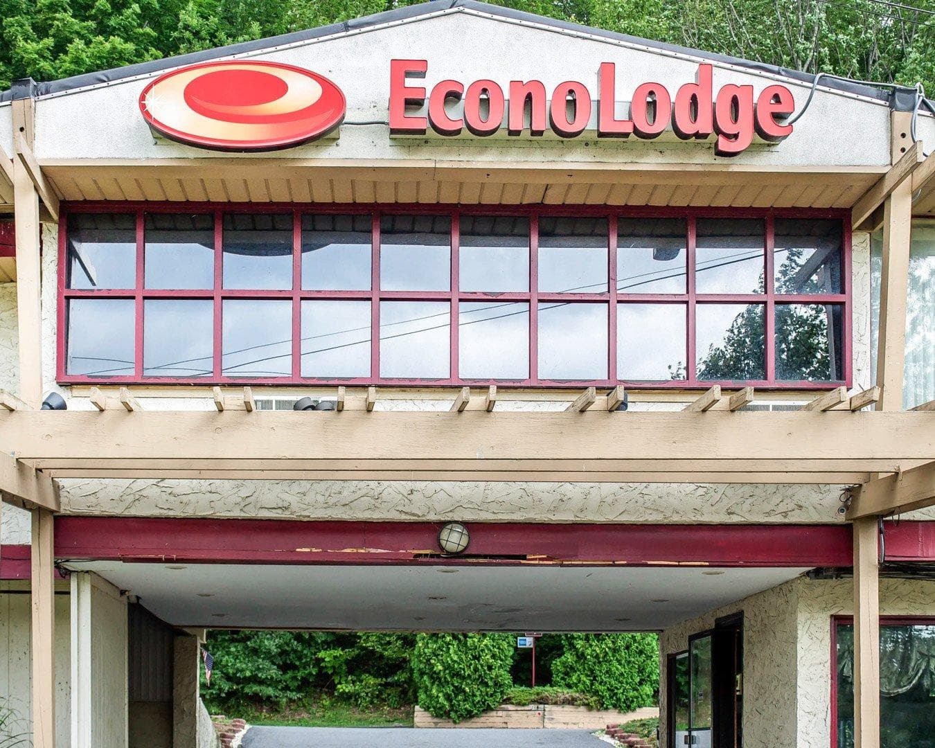 Econo Lodge Clarks Summit - Scranton - Image 1