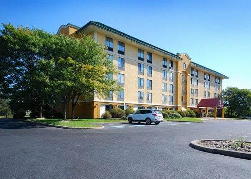 Quality Inn & Suites Bensalem - Image 1