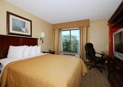 Quality Inn & Suites Bensalem - Image 4