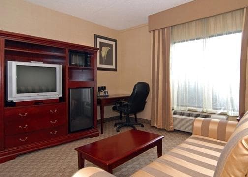 Quality Inn & Suites Bensalem — 10