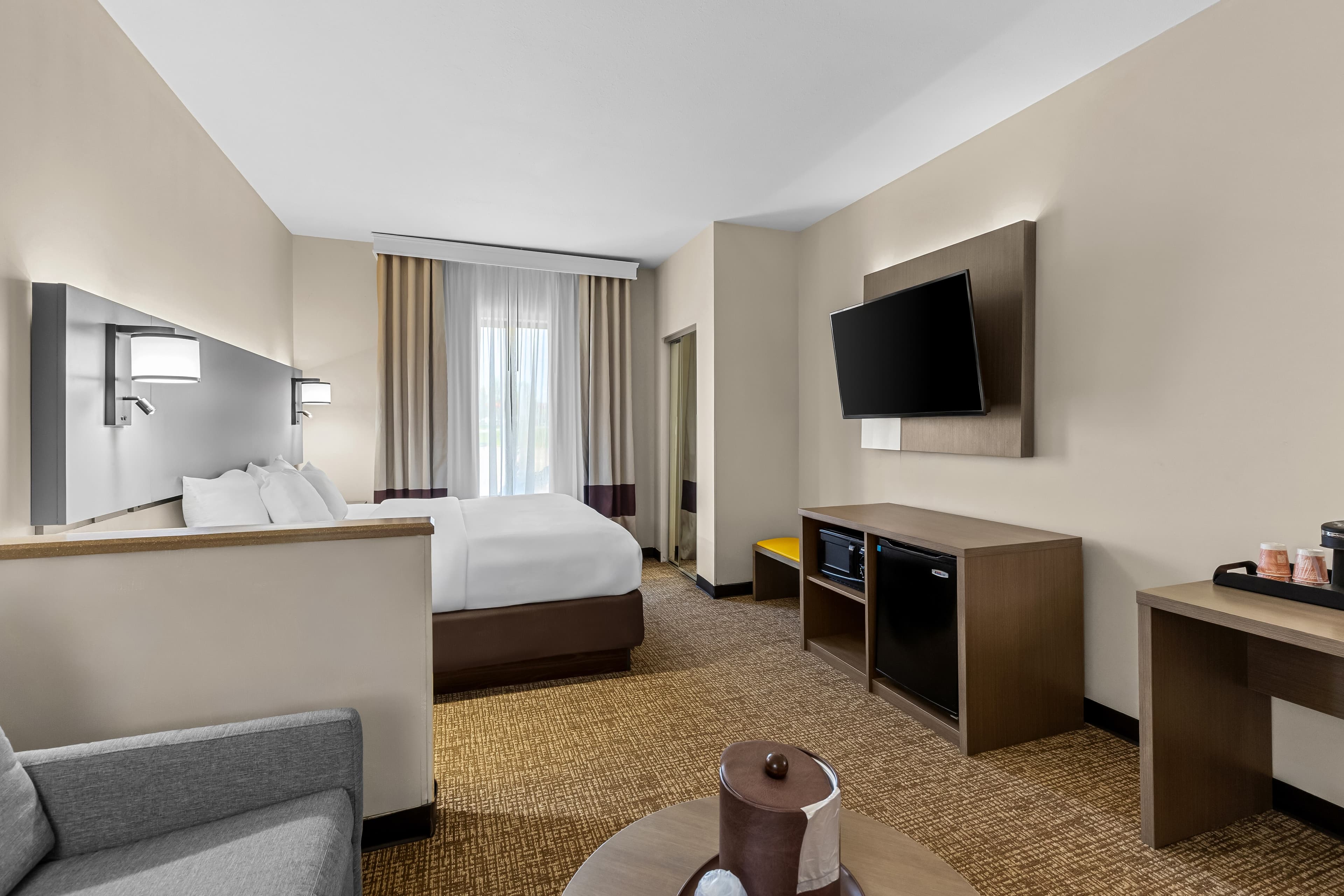 Comfort Suites Edinboro — 20