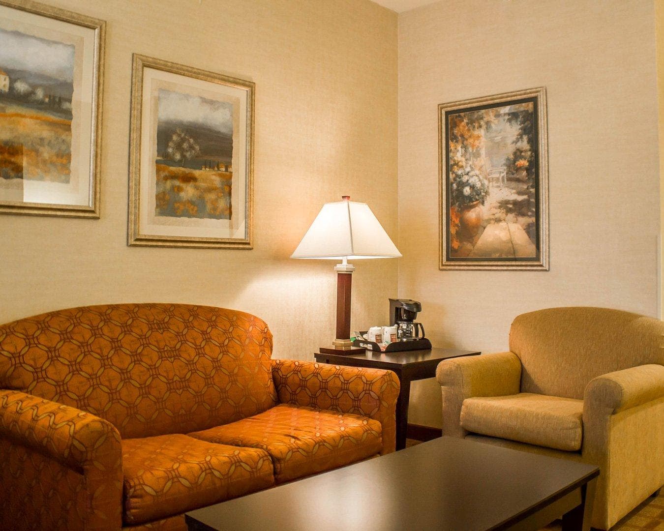 Comfort Suites Edinboro - Image 3