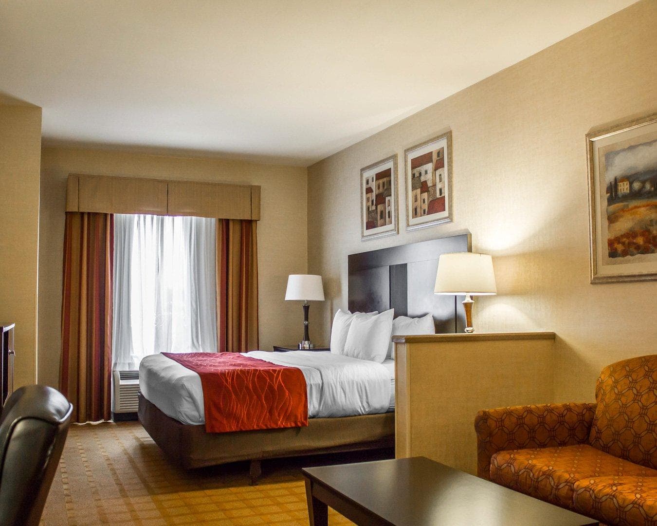 Comfort Suites Edinboro - Image 4