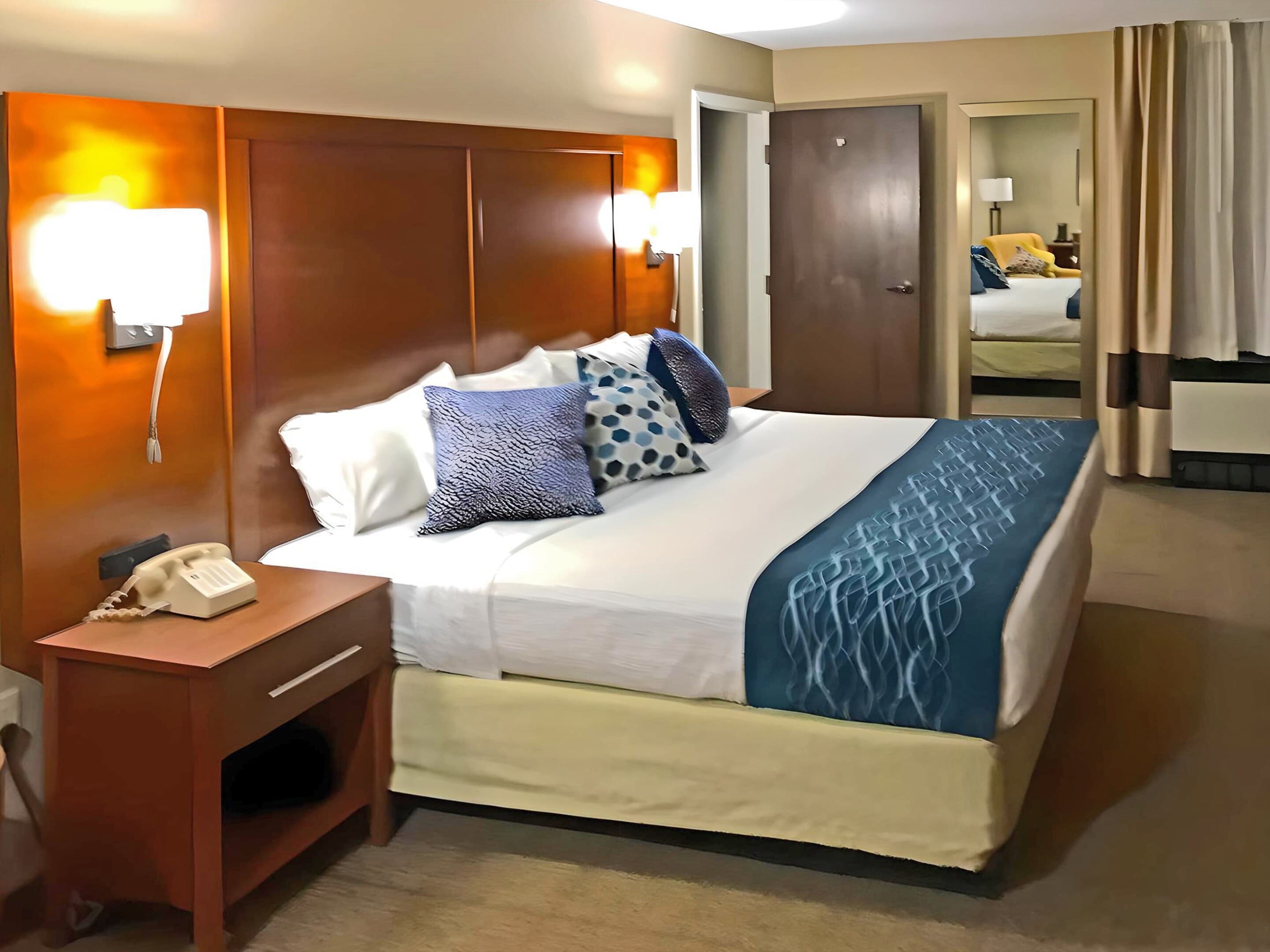 Comfort Inn, Erie - Near Presque Isle - Image 1