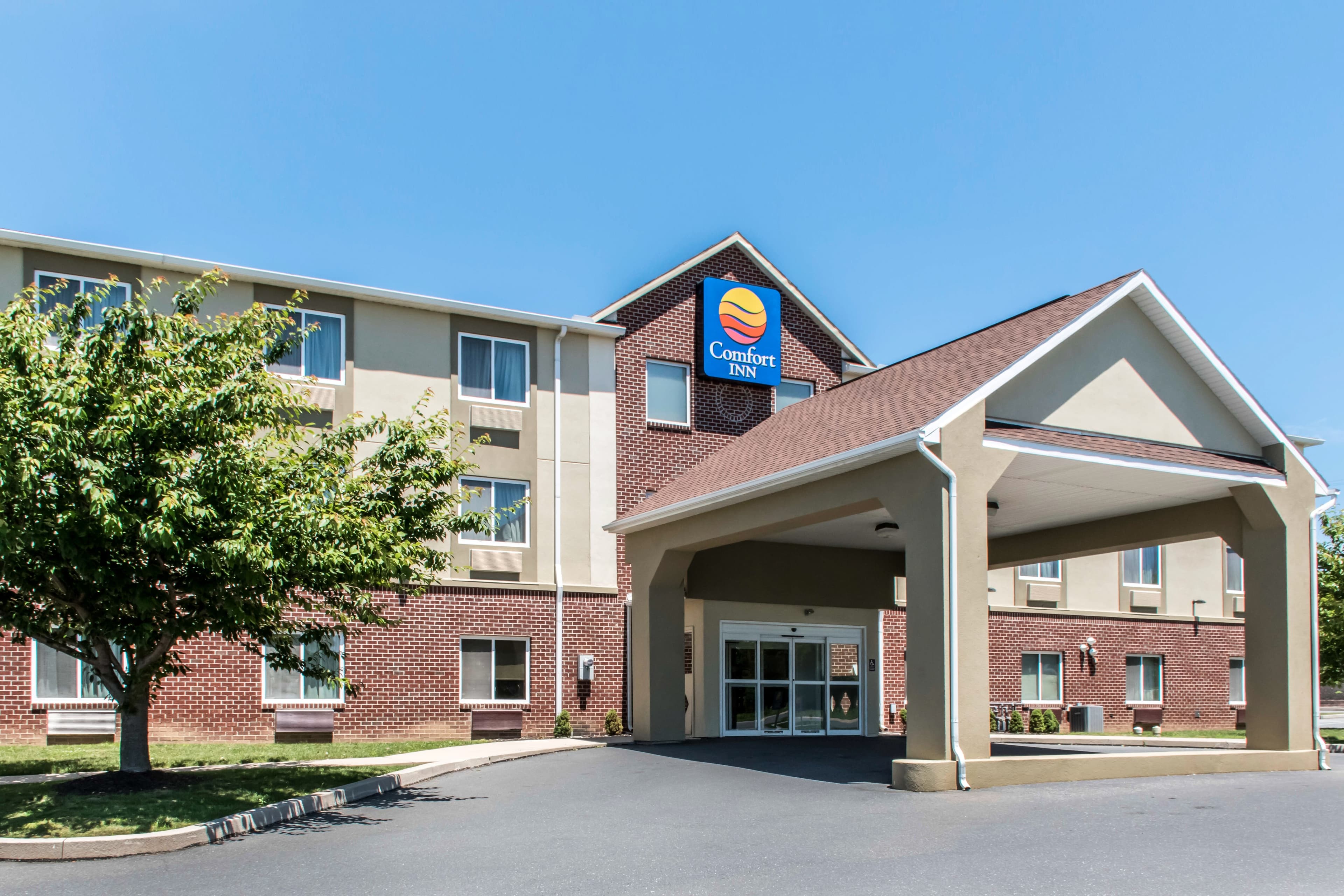 Comfort Inn Lancaster County - Image 1