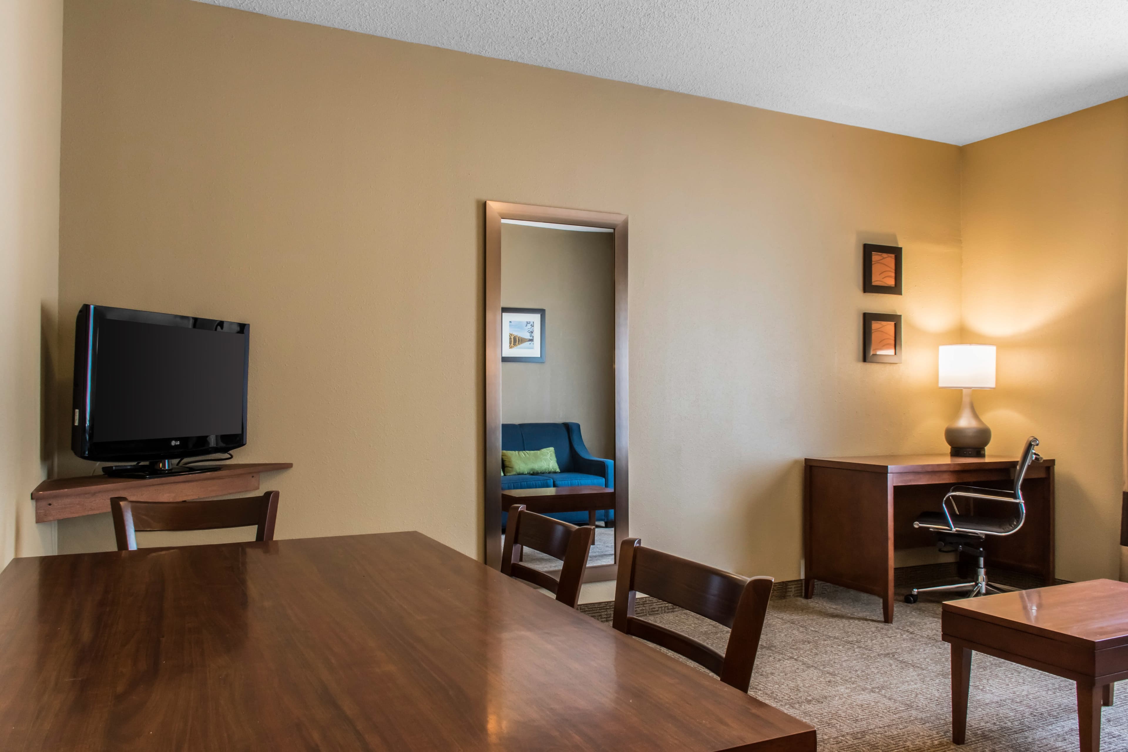 Comfort Inn Lancaster County - Image 3