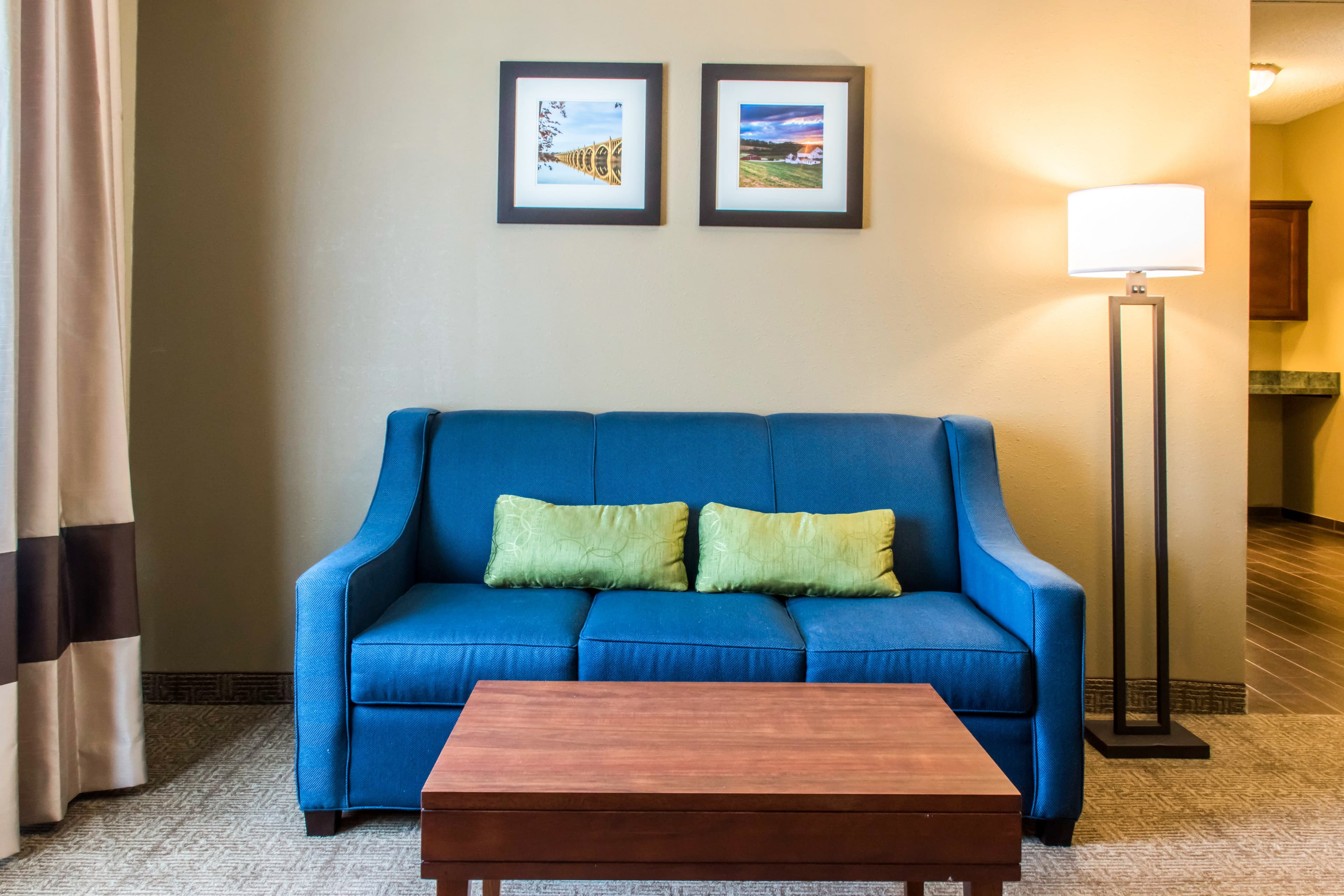 Comfort Inn Lancaster County - Image 4