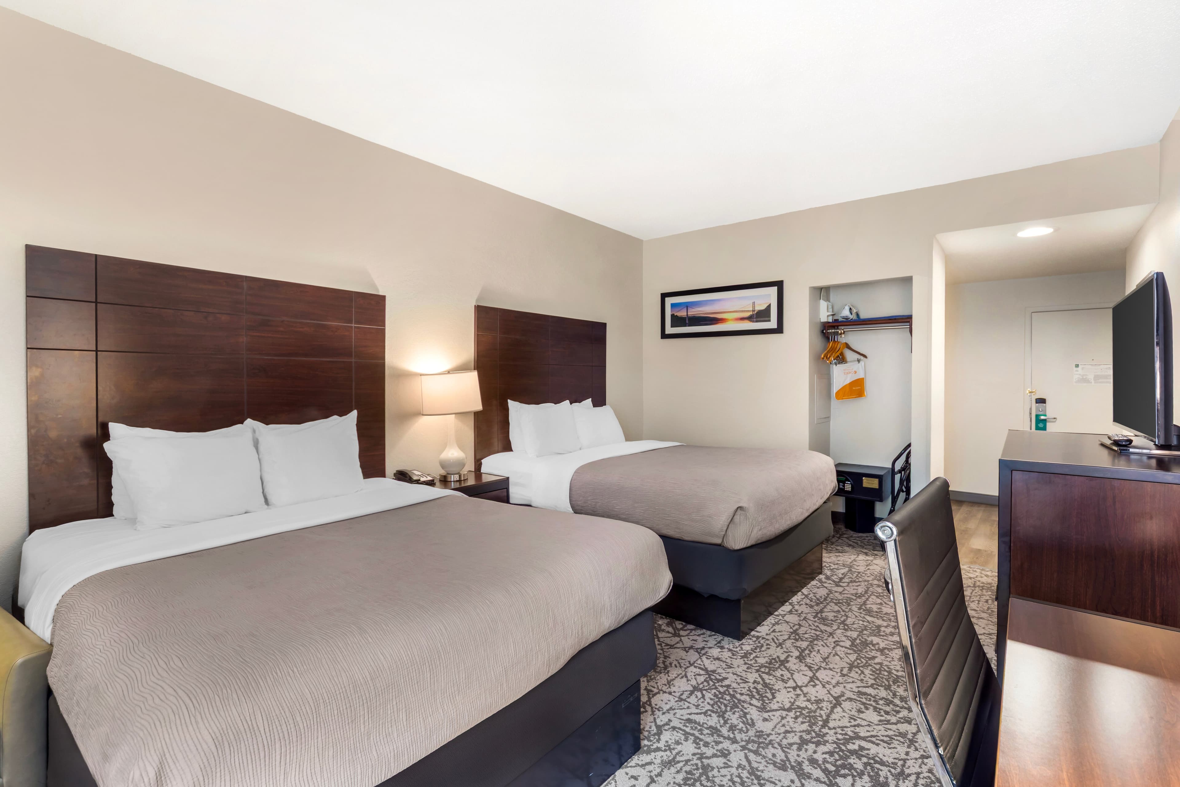 Quality Inn & Suites NJ State Capital Area — 7
