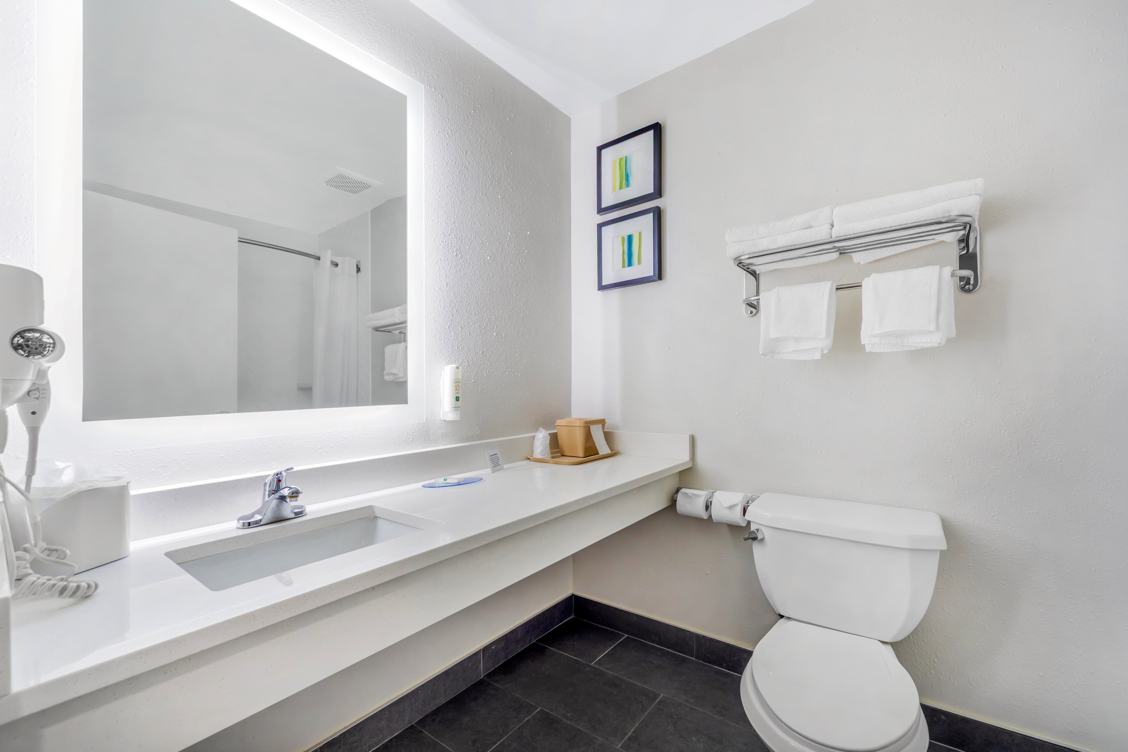 Quality Inn & Suites NJ State Capital Area — 14