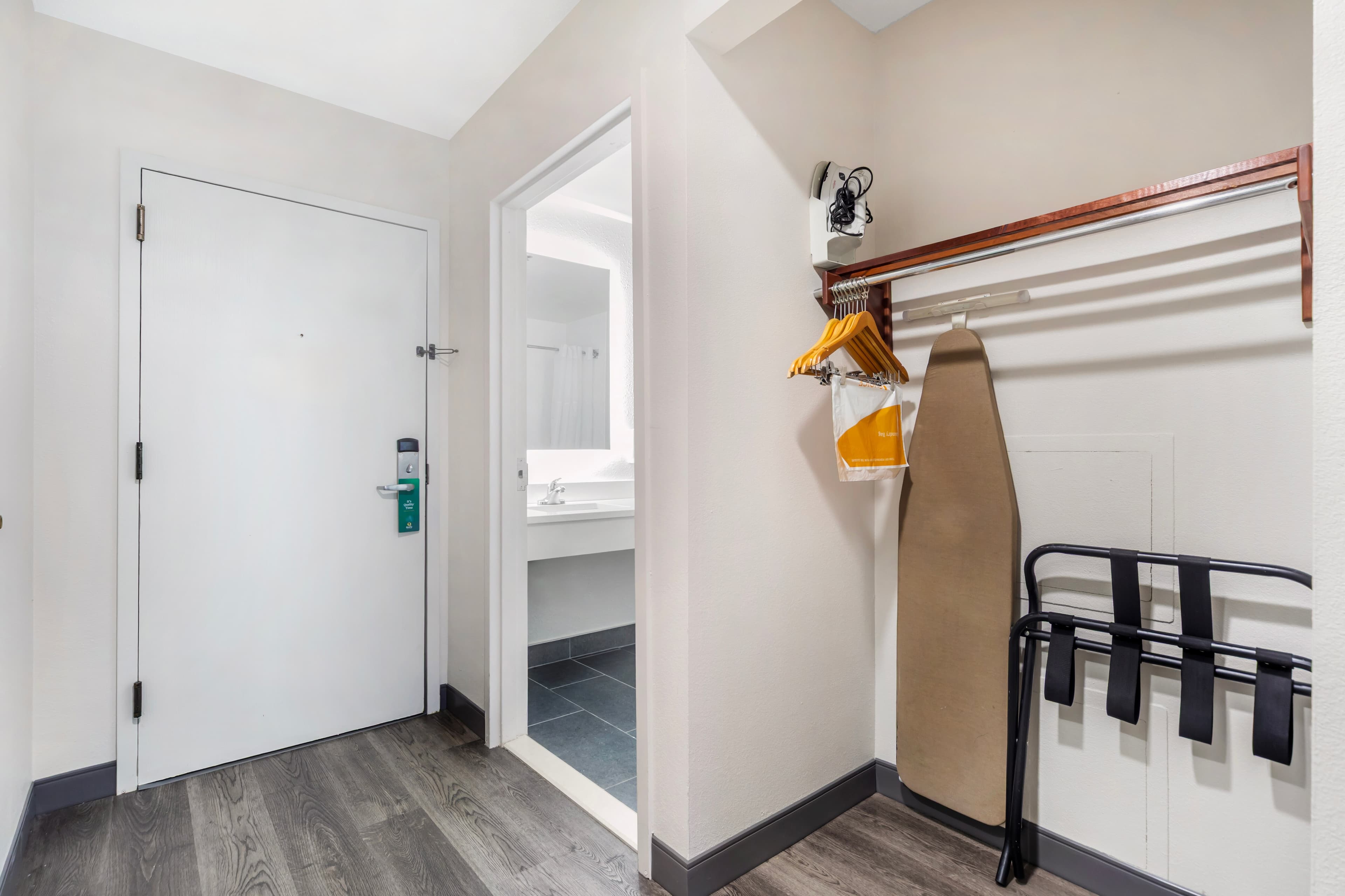 Quality Inn & Suites NJ State Capital Area — 21