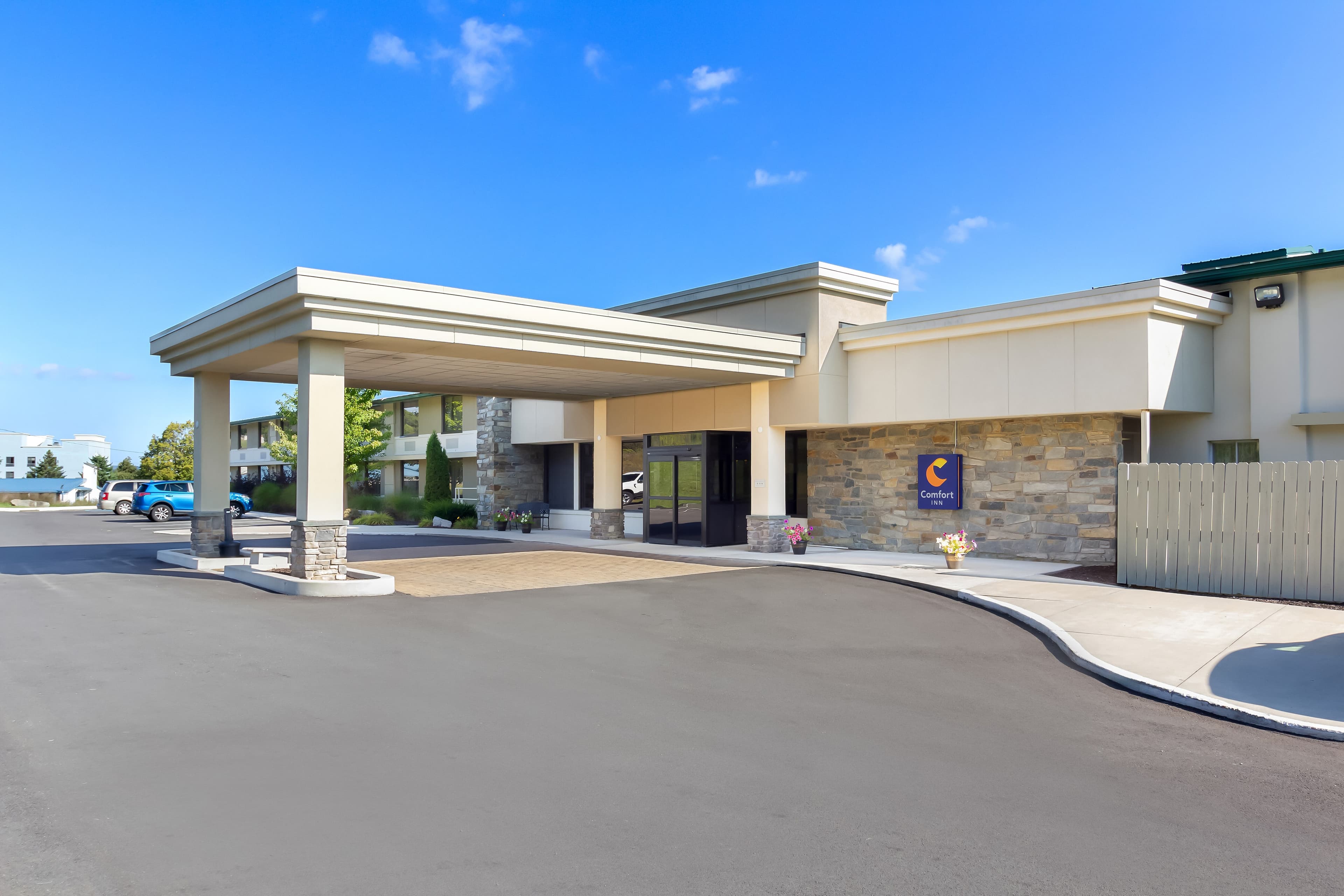 Comfort Inn Somerset - Image 1