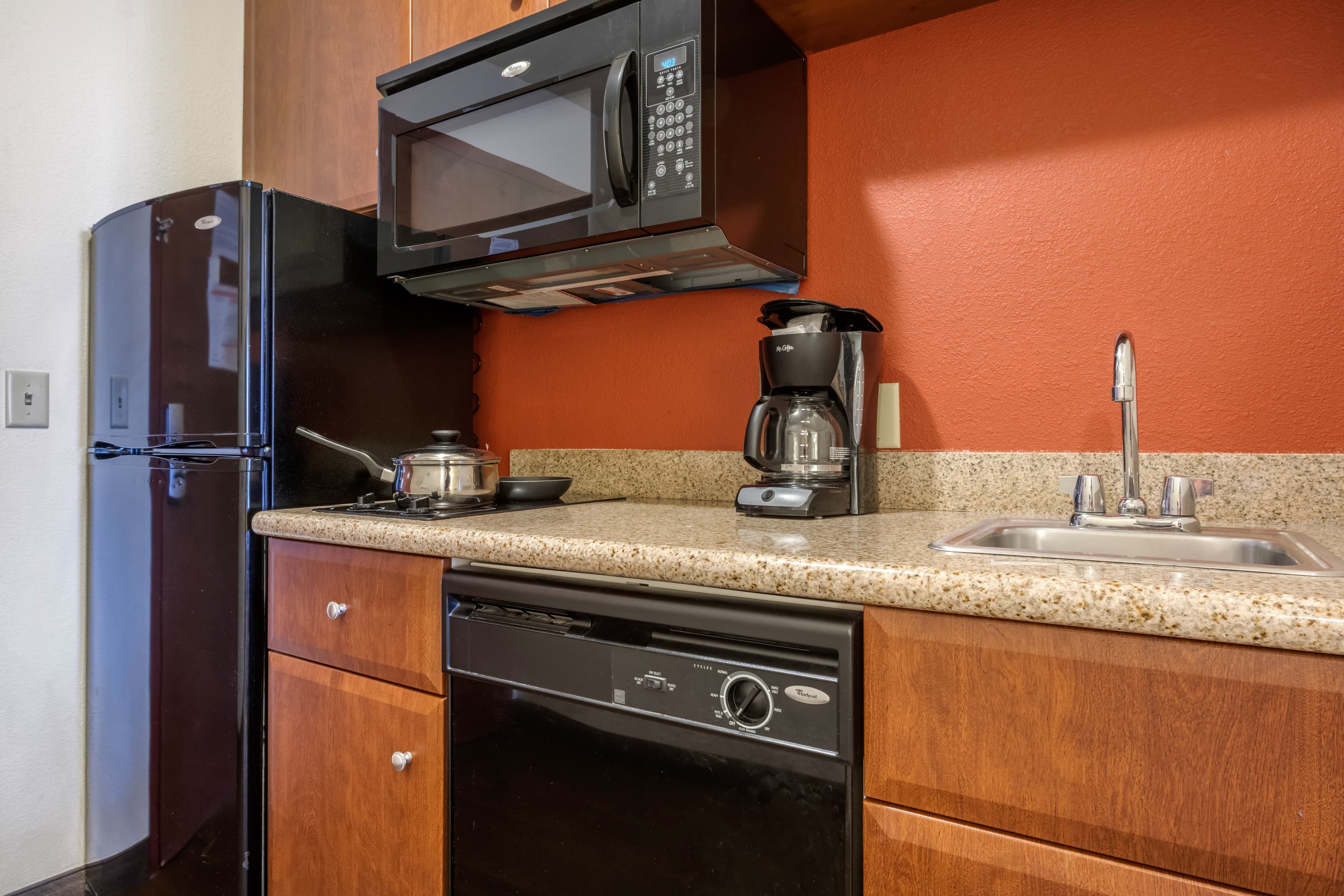 MainStay Suites Grantville - Hershey North - Image 1