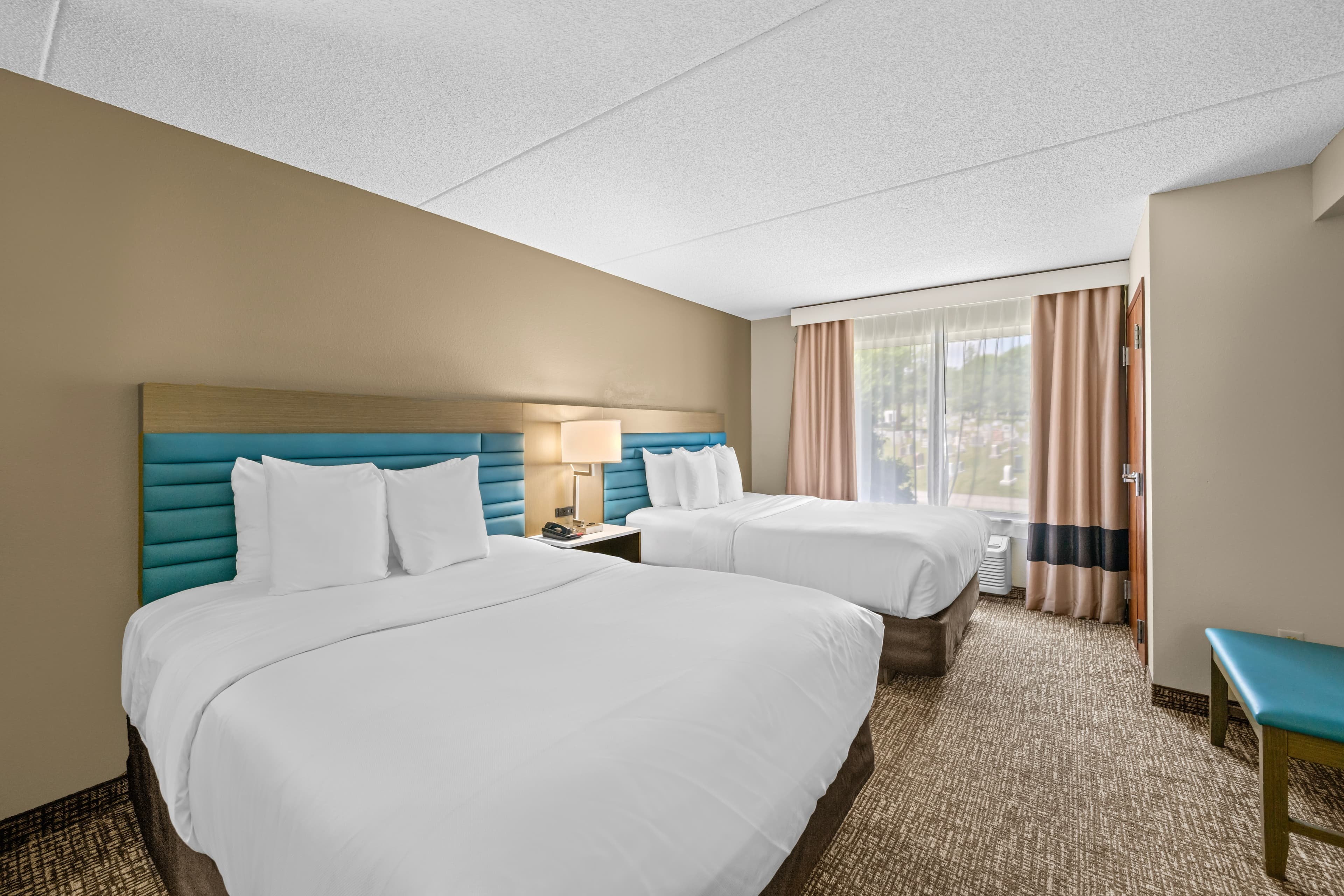 Comfort Suites Near Gettysburg Battlefield Visitor Center — 15