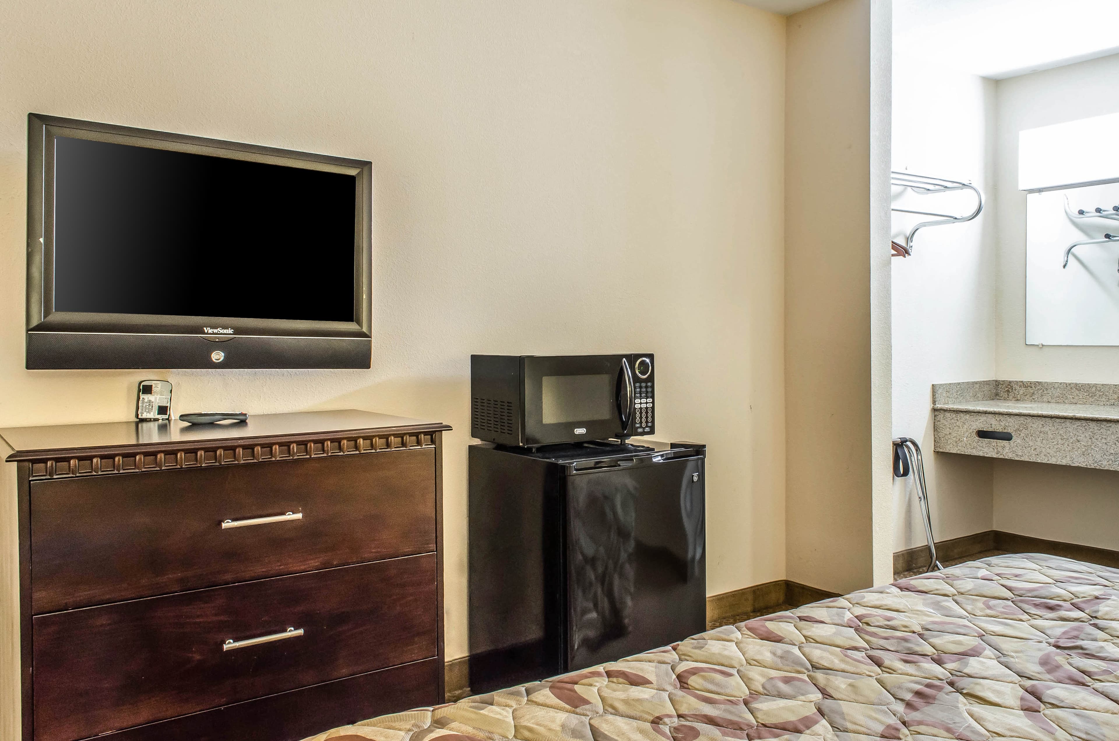 Rodeway Inn Shippensburg I-81 — 15