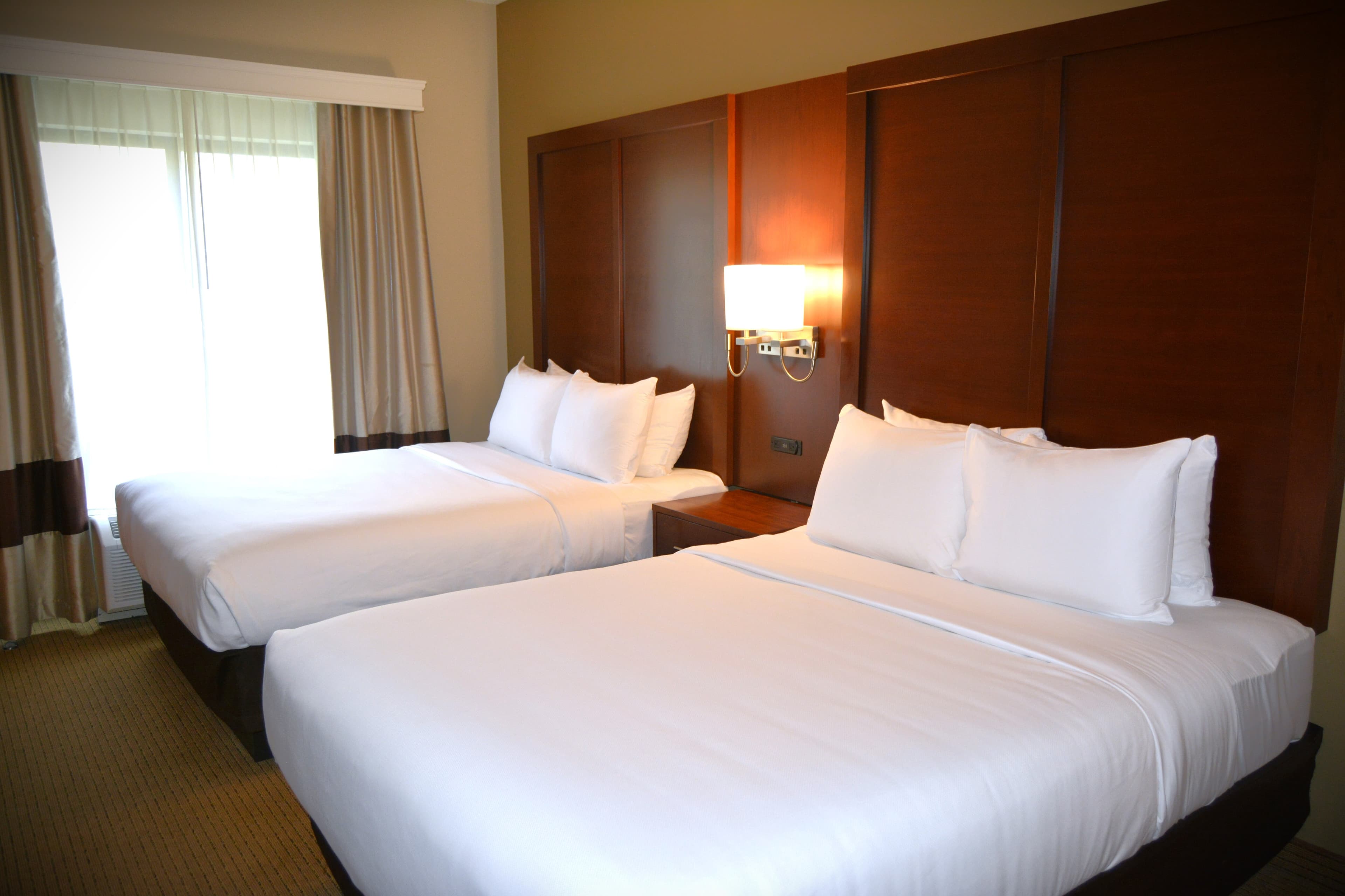 Comfort Suites Lancaster Amish Country - Image 4
