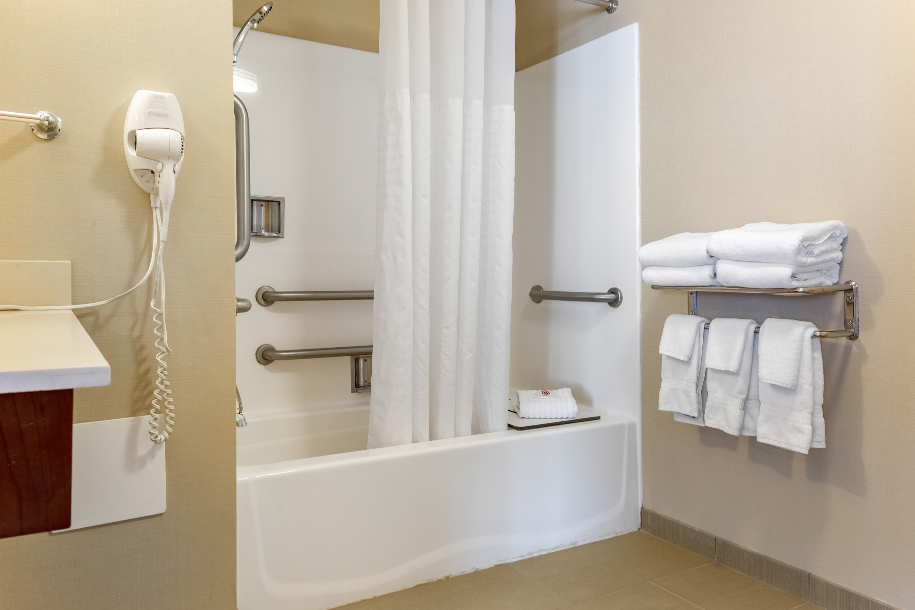 Comfort Suites Lancaster Amish Country — 8