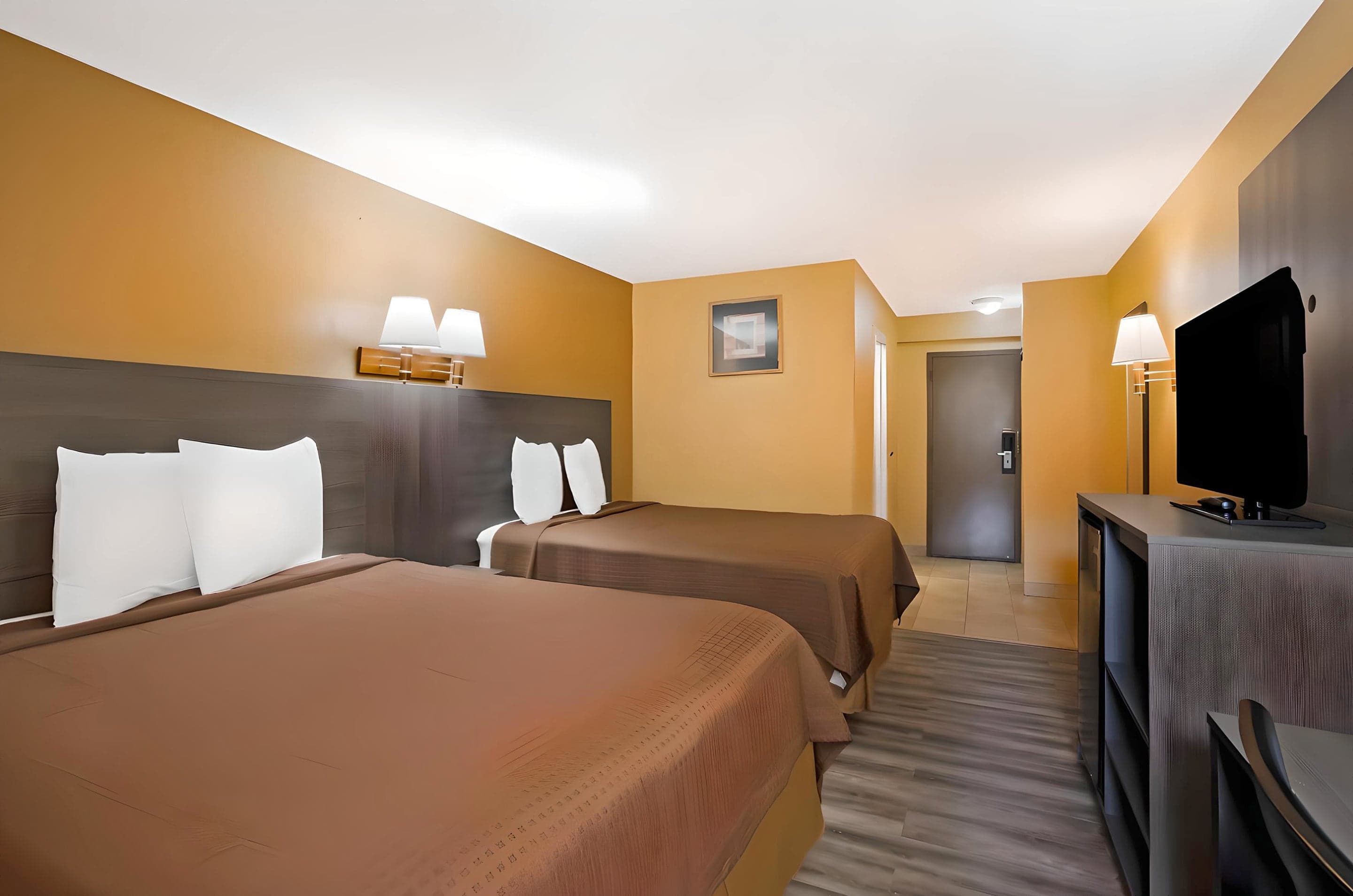 Econo Lodge Allentown North - Image 5