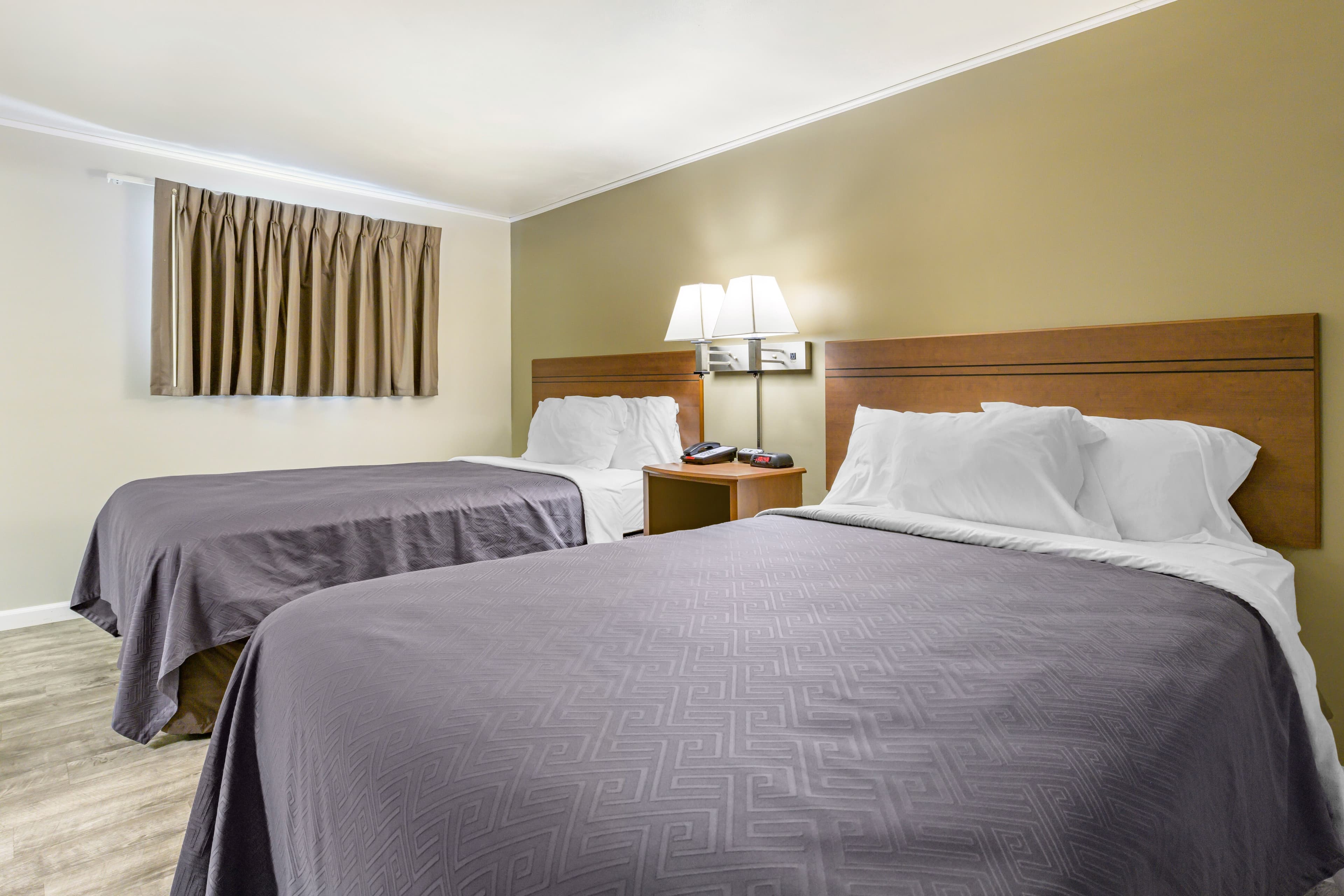 Econo Lodge Bellefonte I-99 - Image 2
