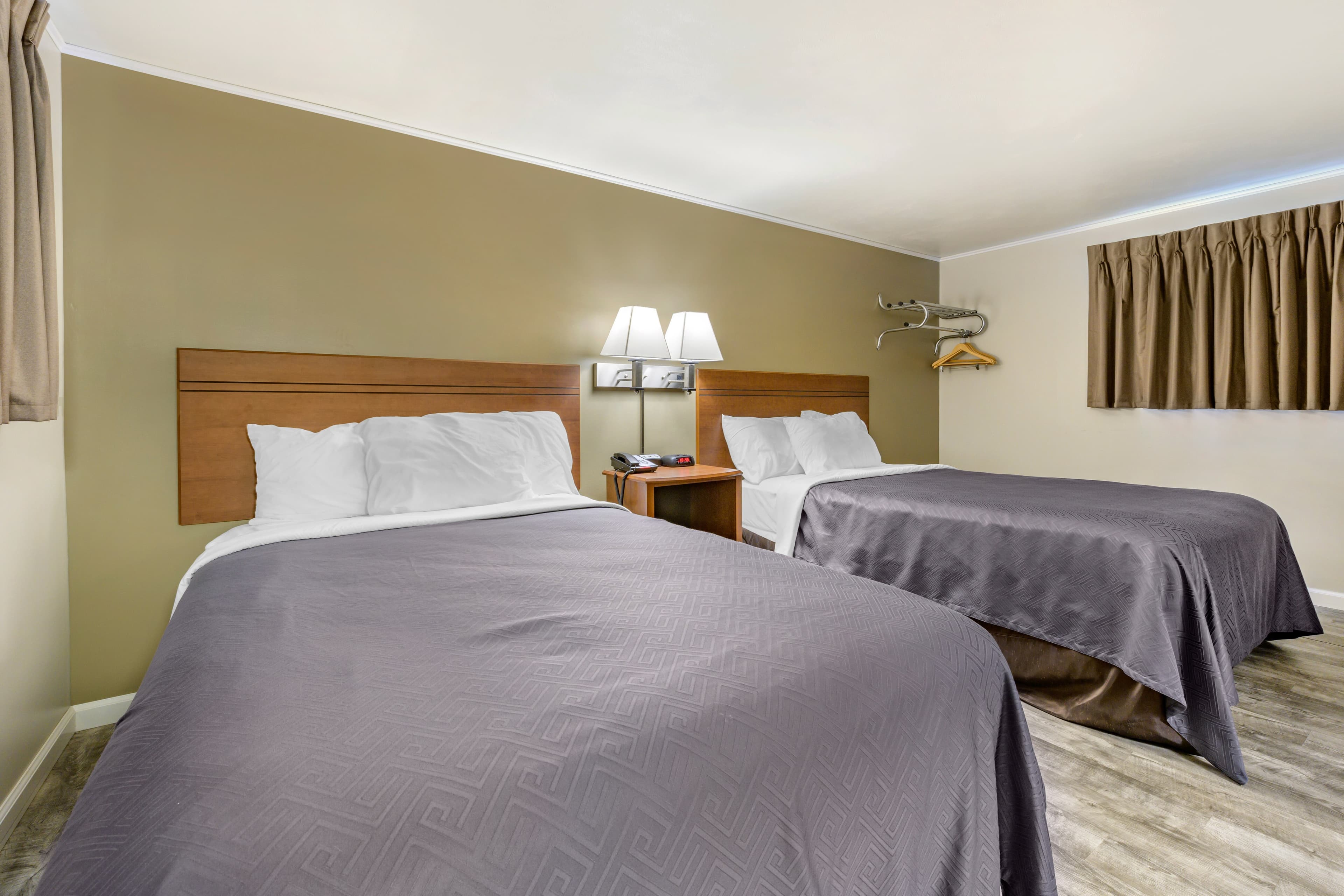 Econo Lodge Bellefonte I-99 - Image 3