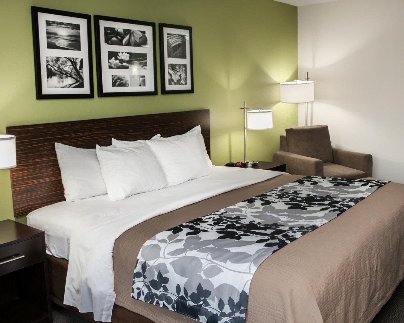 Sleep Inn & Suites Harrisburg - Hershey North - Image 3