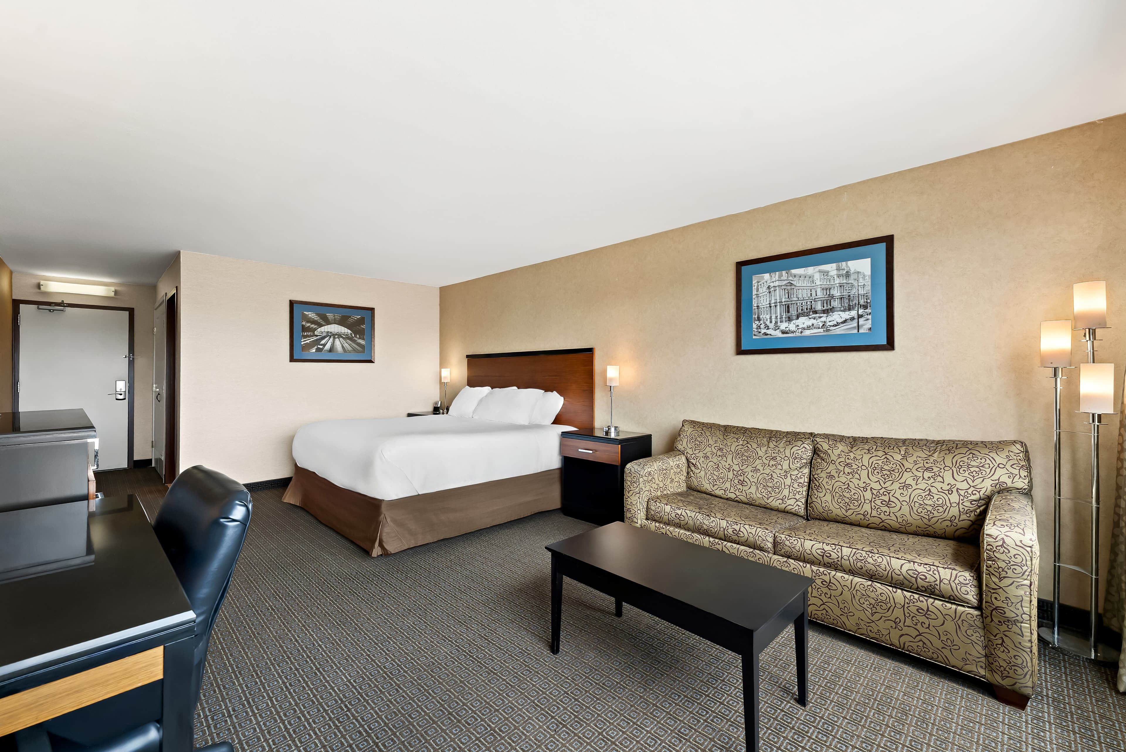 Quality Hotel Philadelphia Airport - Image 3