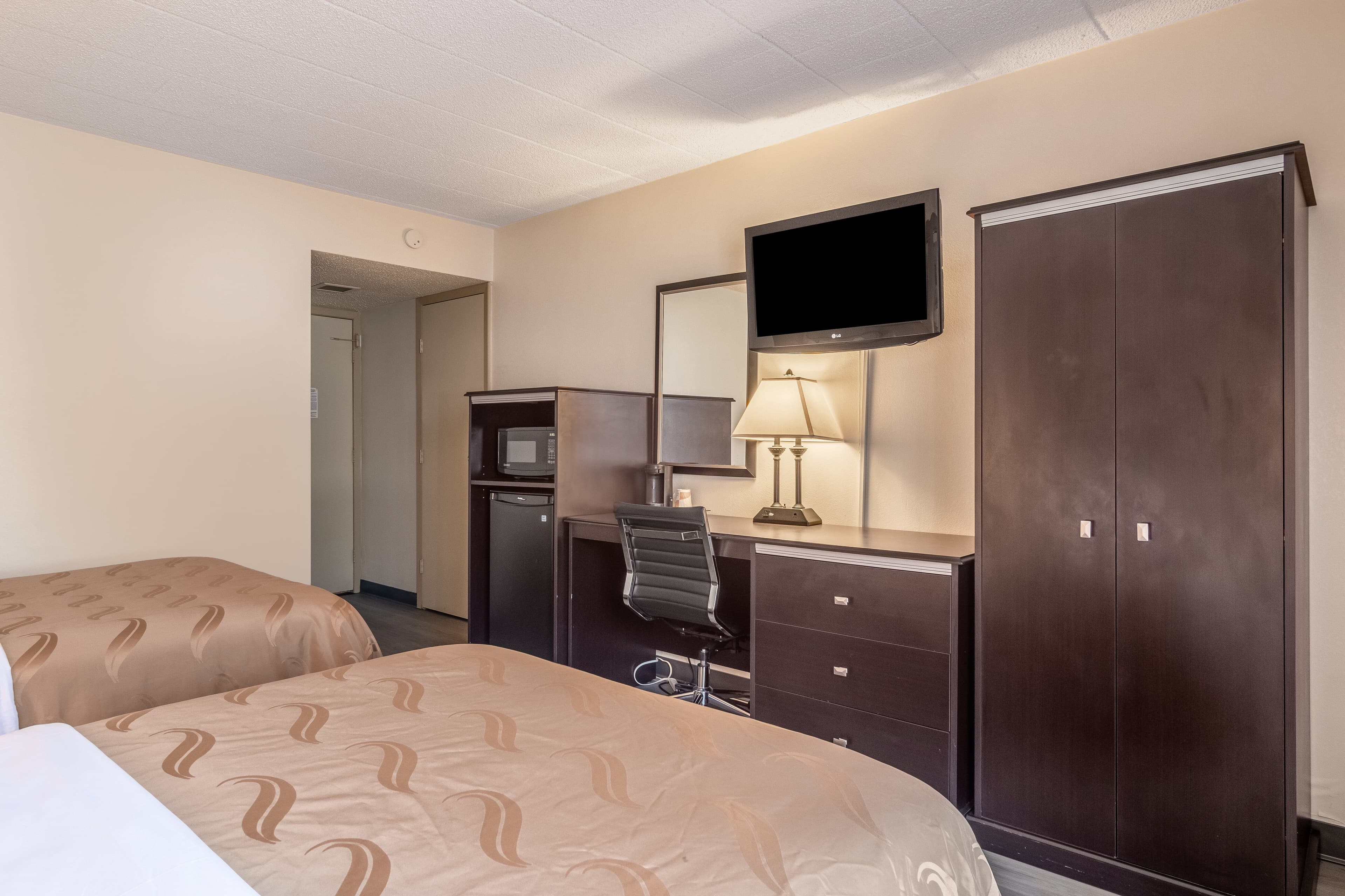 Quality Inn & Suites Indiana South — 9