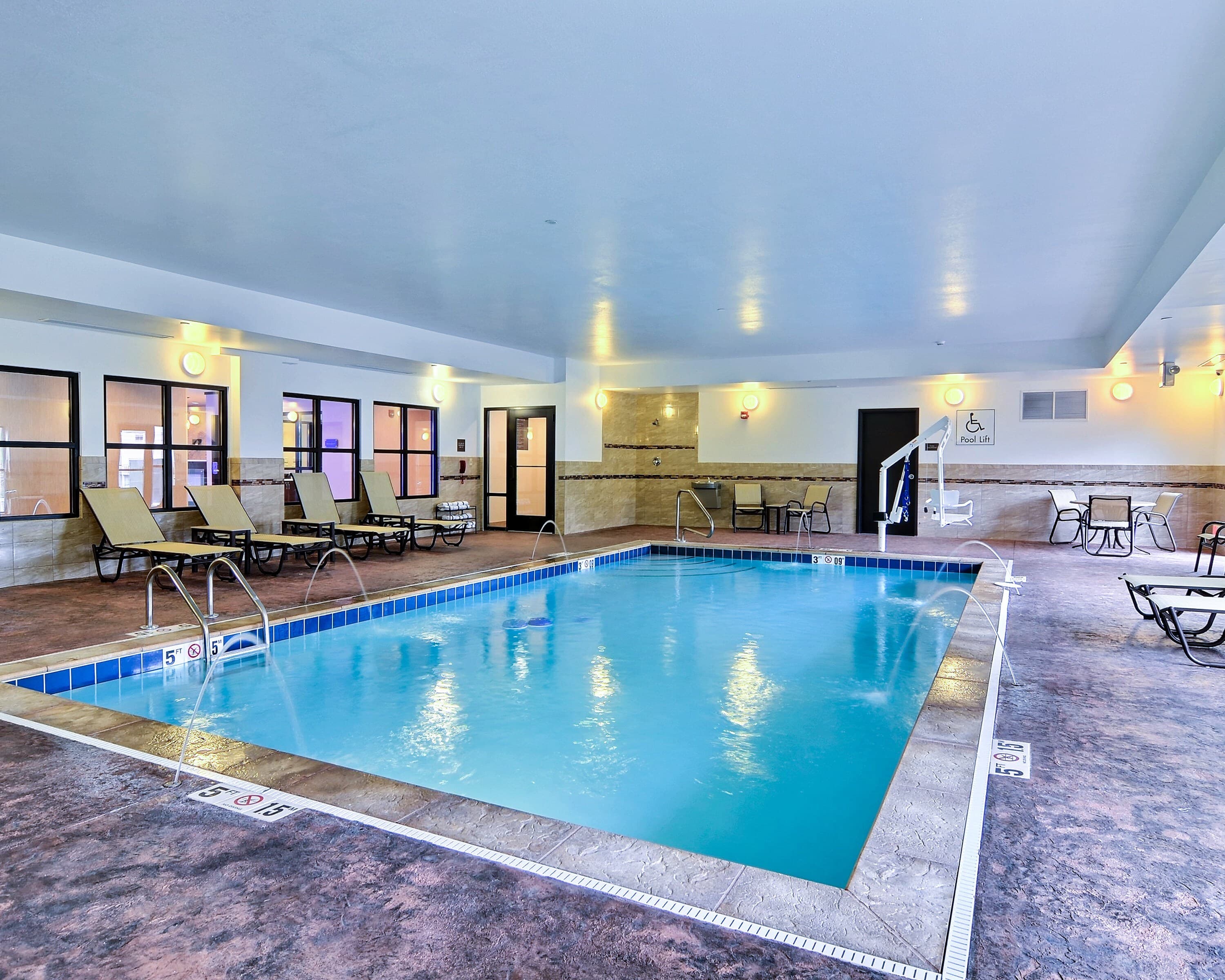 Comfort Suites Uniontown - Image 1
