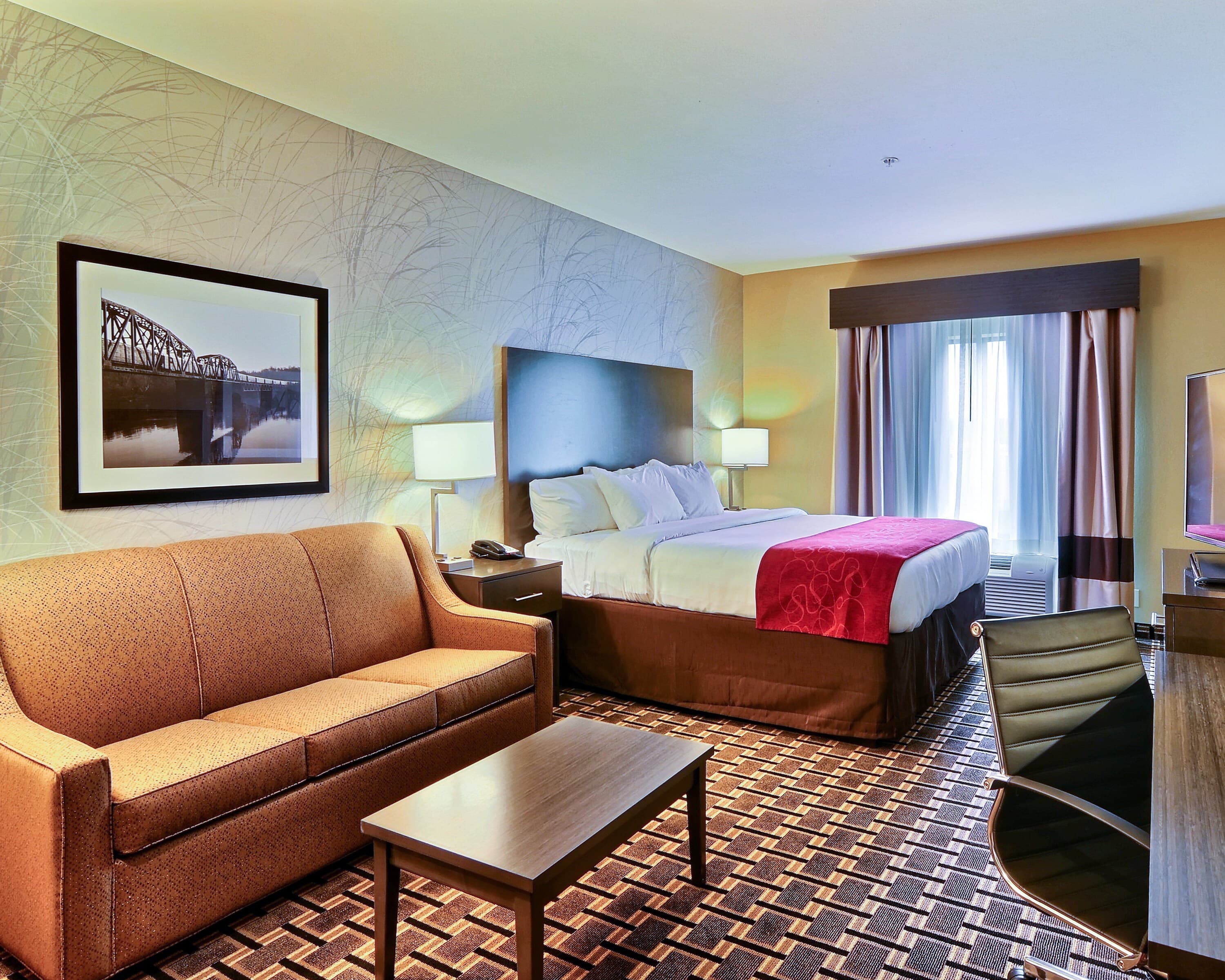 Comfort Suites Uniontown — 14