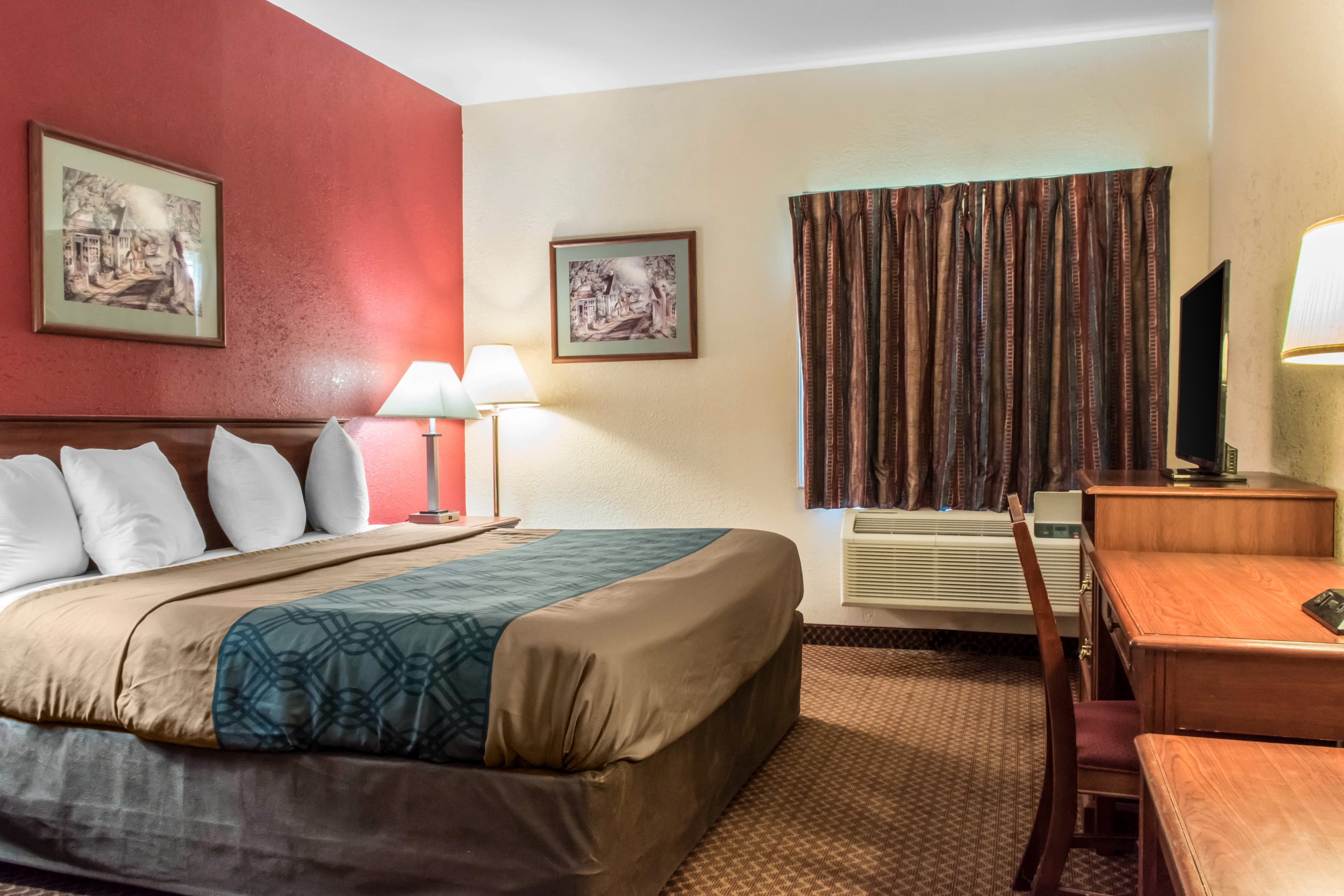 Econo Lodge Carlisle Central — 6