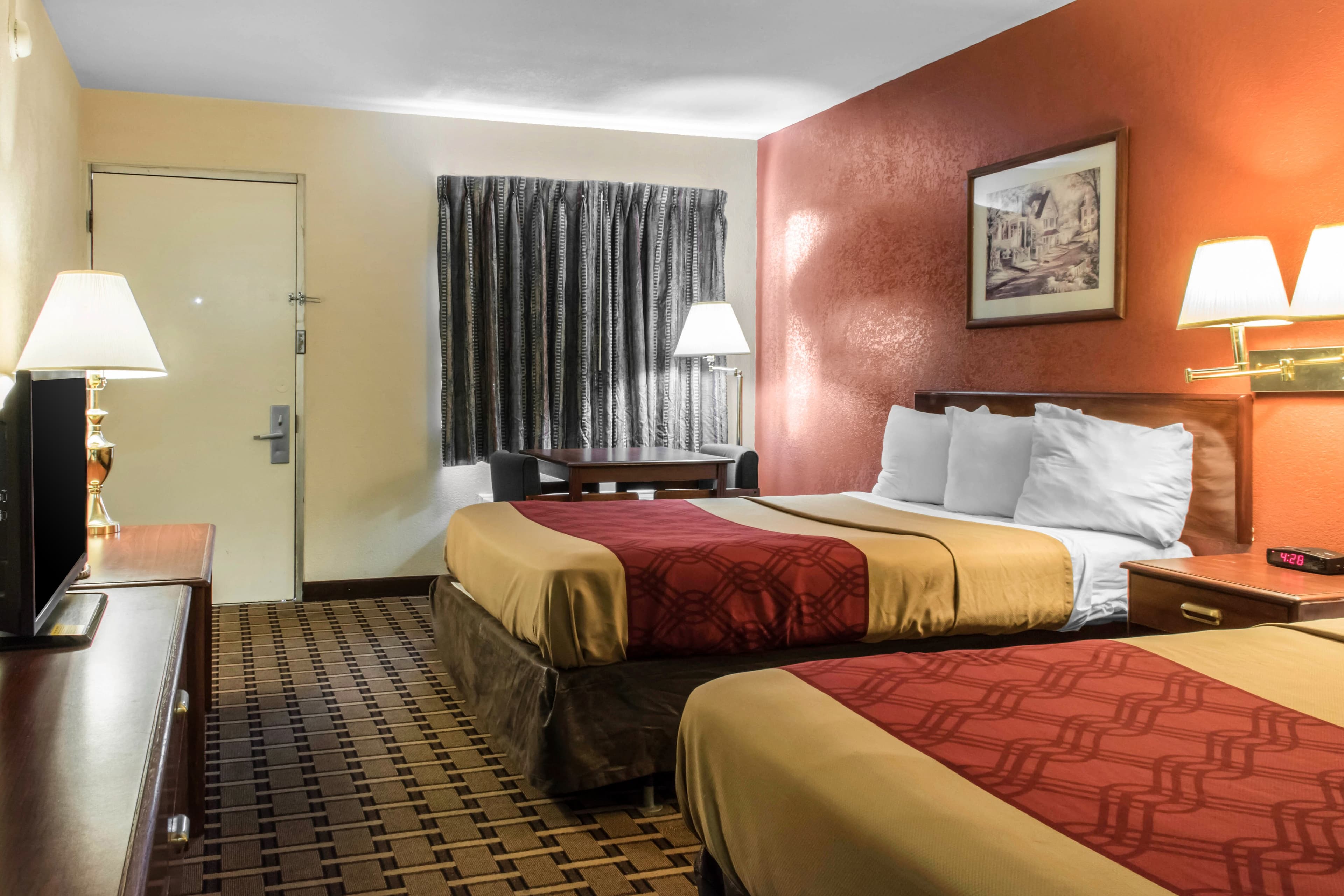 Econo Lodge Carlisle Central — 21