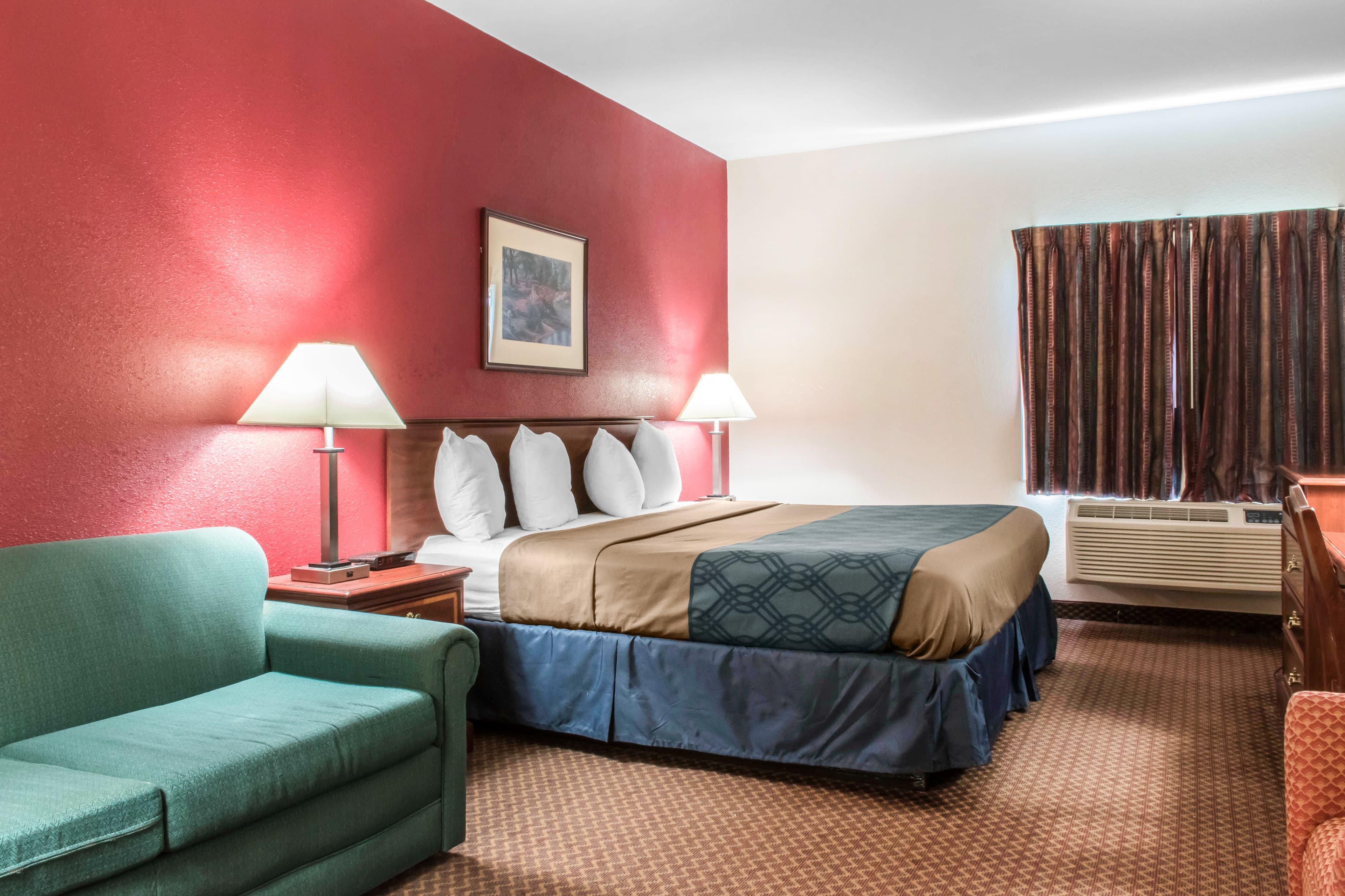 Econo Lodge Carlisle Central — 13