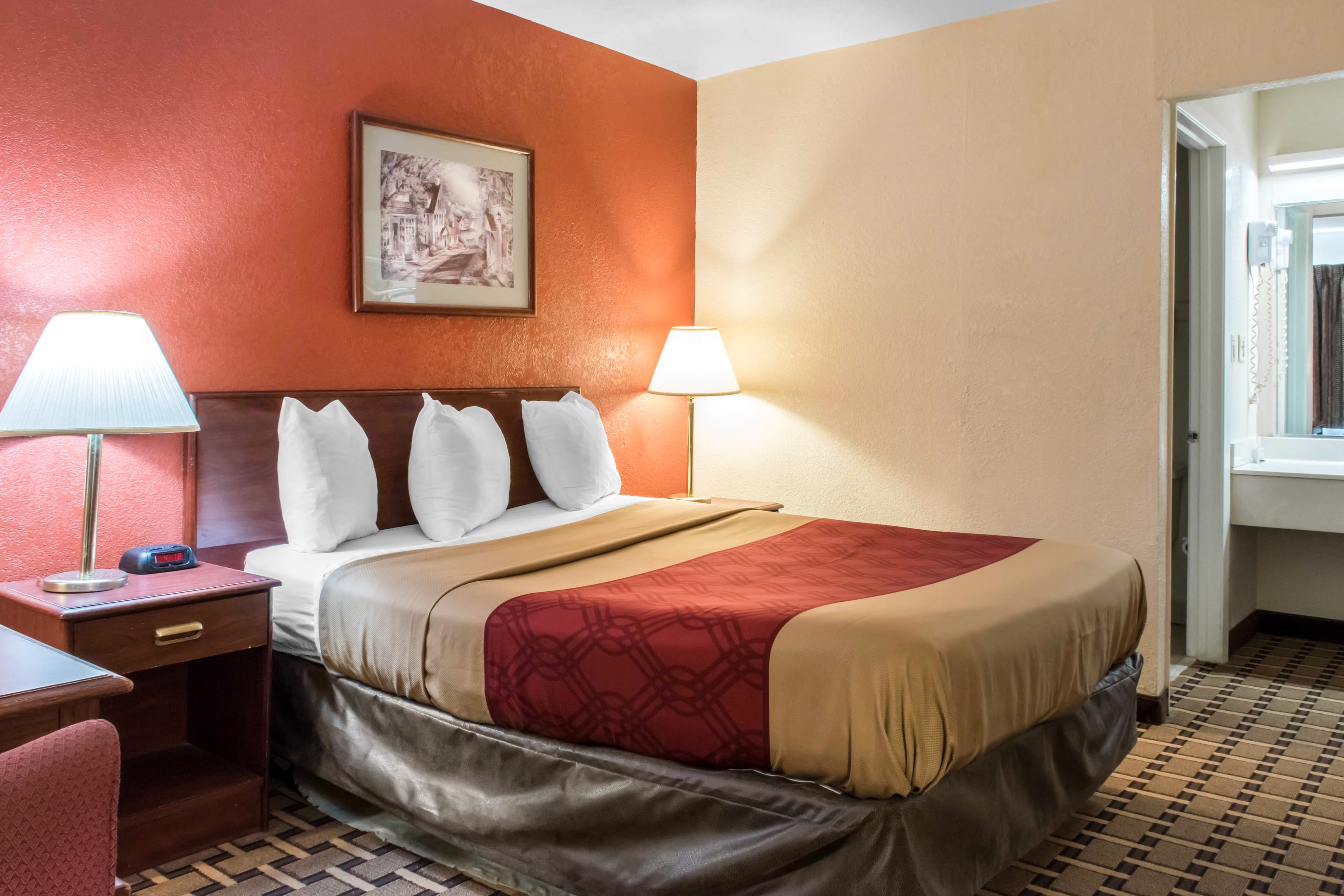 Econo Lodge Carlisle Central — 16