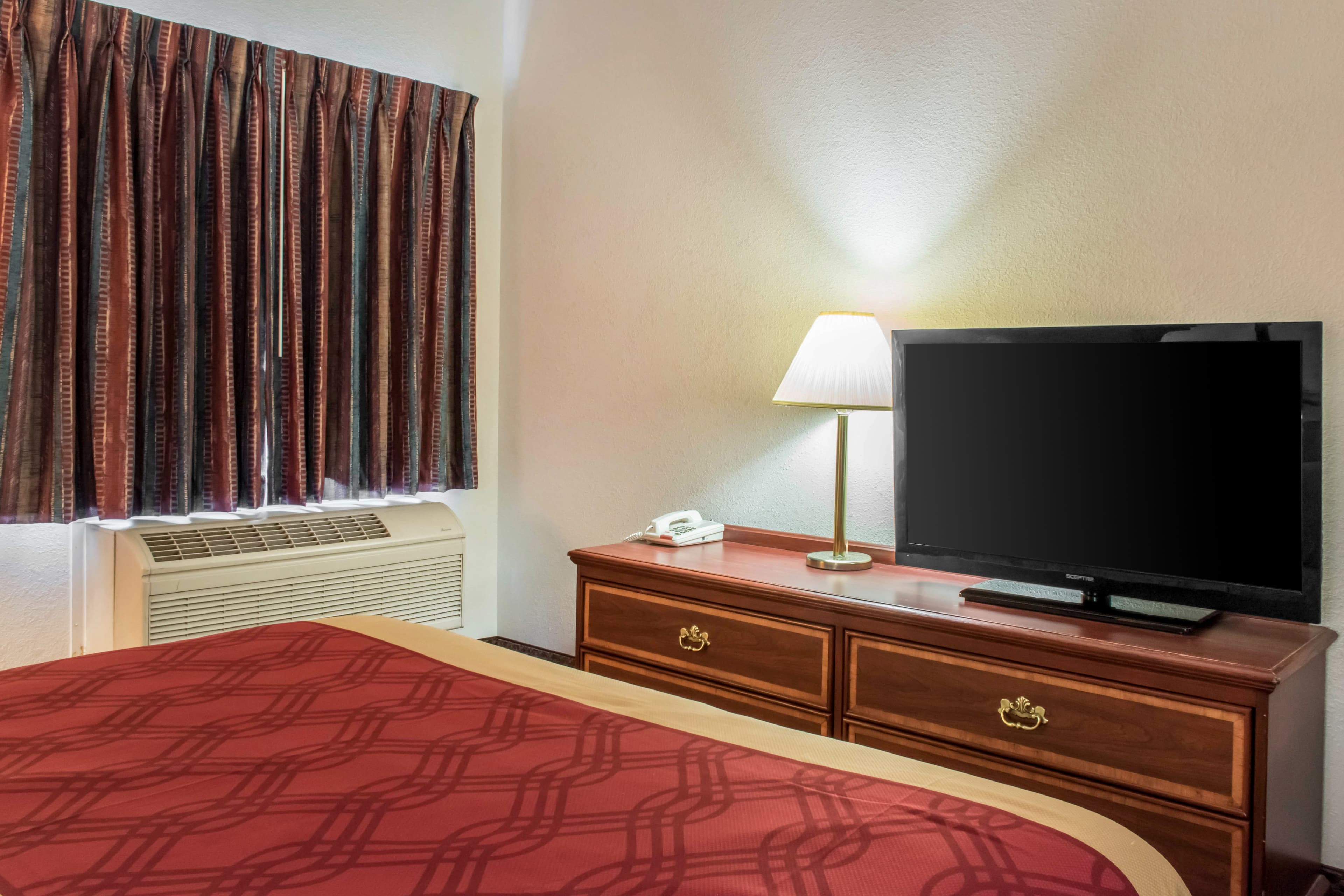 Econo Lodge Carlisle Central — 26
