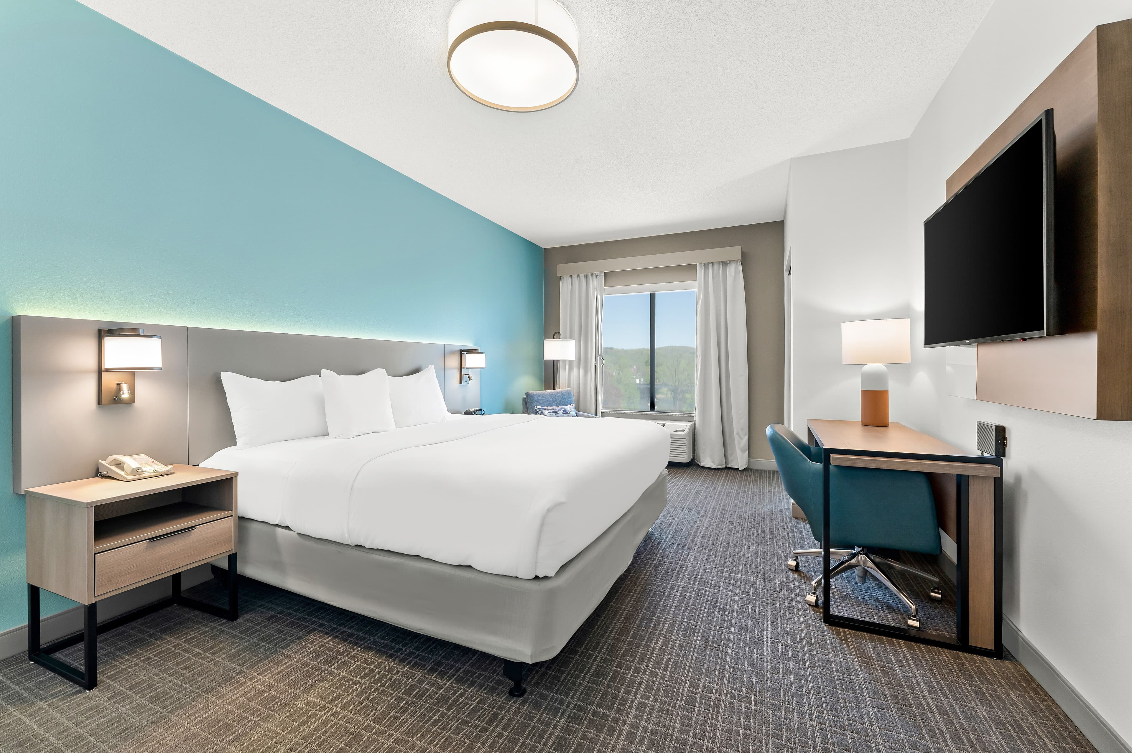 Comfort Inn & Suites Tunkhannock - Image 2
