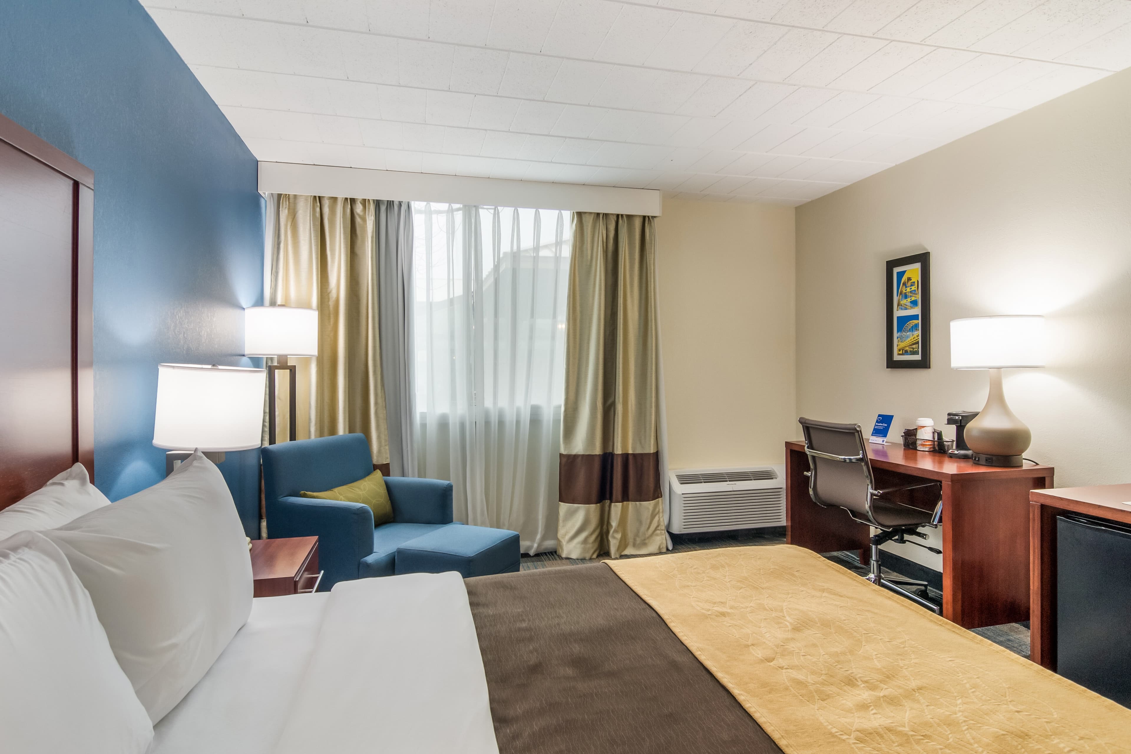 Comfort Inn & Suites Pittsburgh Fox Chapel — 8