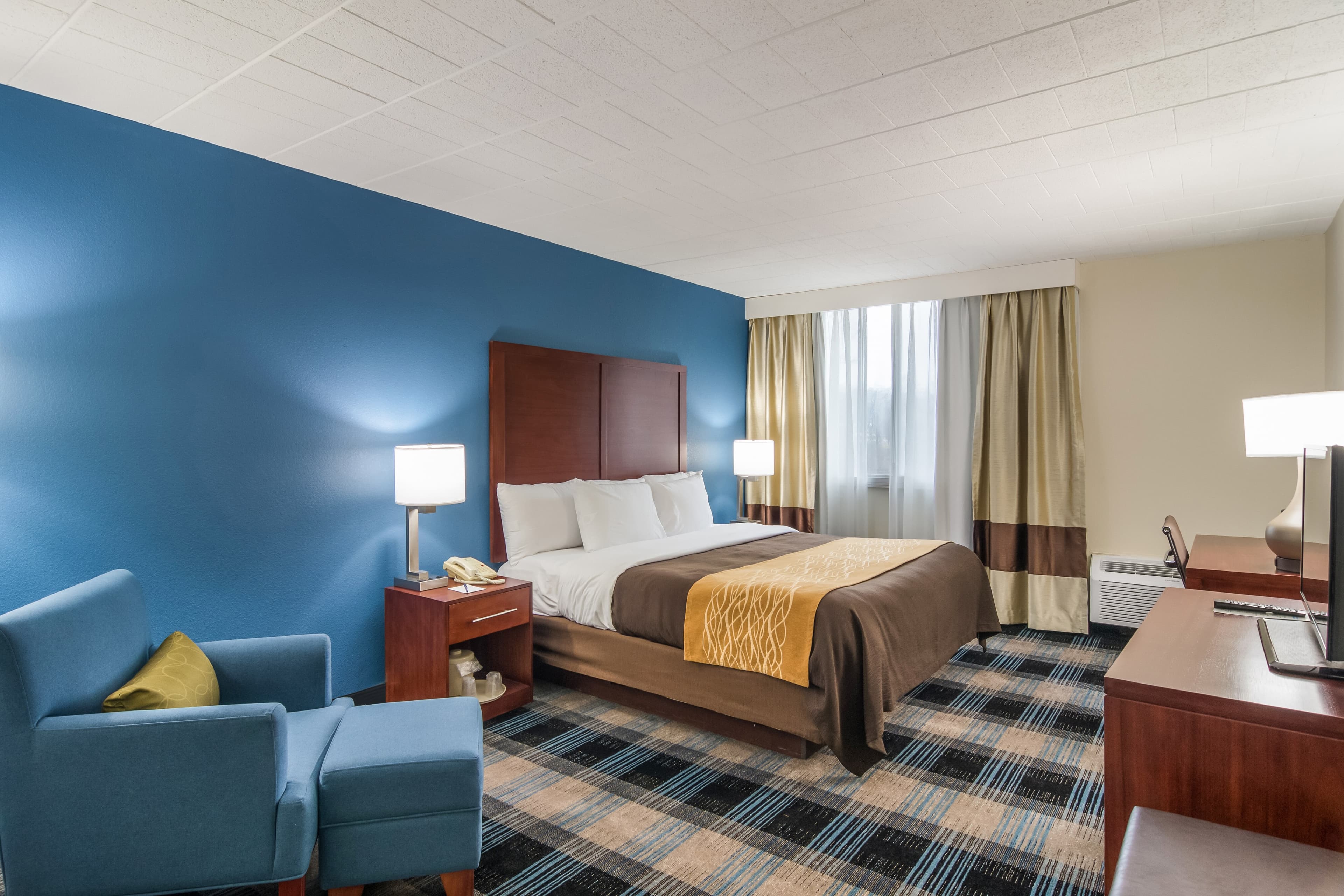 Comfort Inn & Suites Pittsburgh Fox Chapel — 18