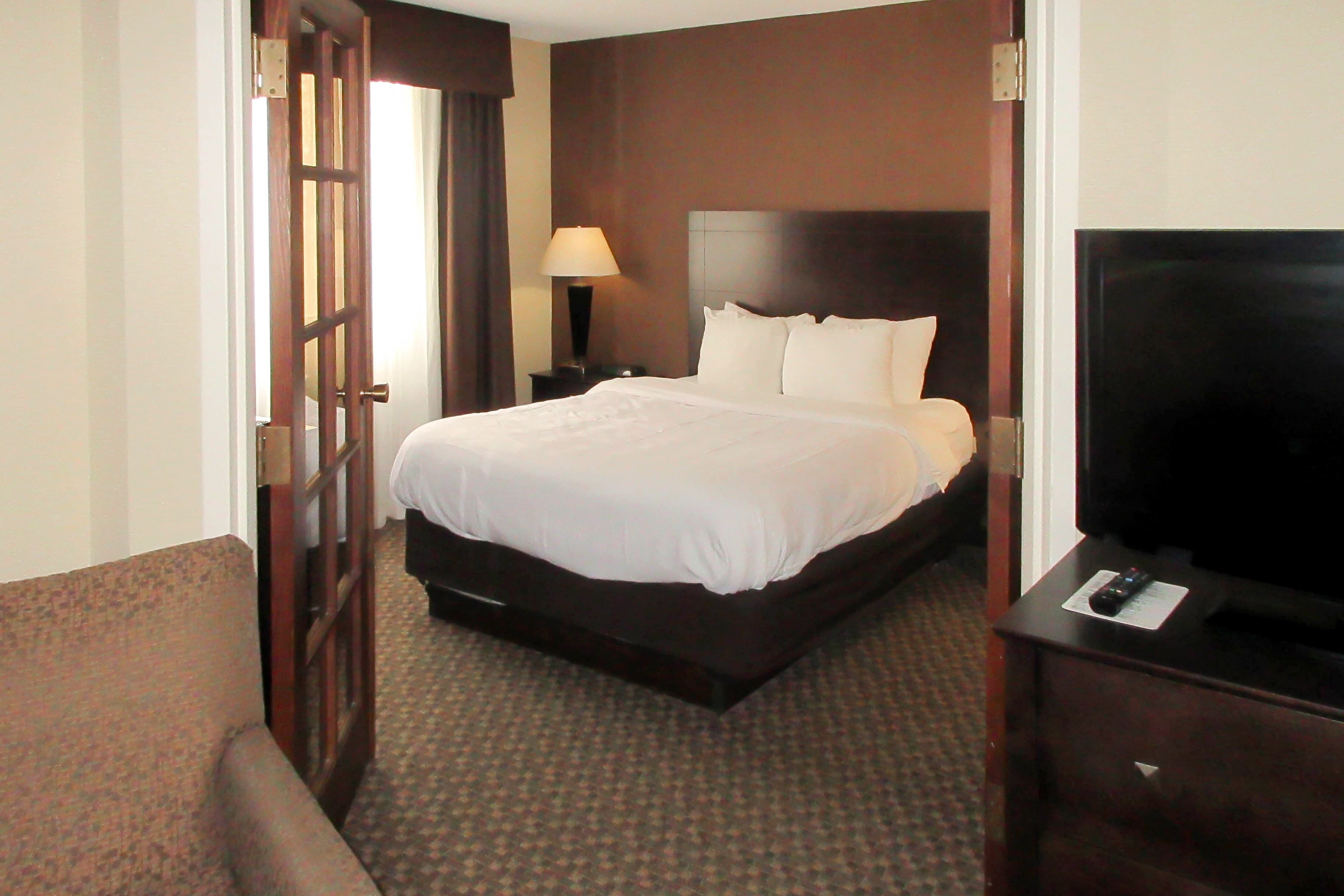 Comfort Inn & Suites Pittsburgh Fox Chapel — 35