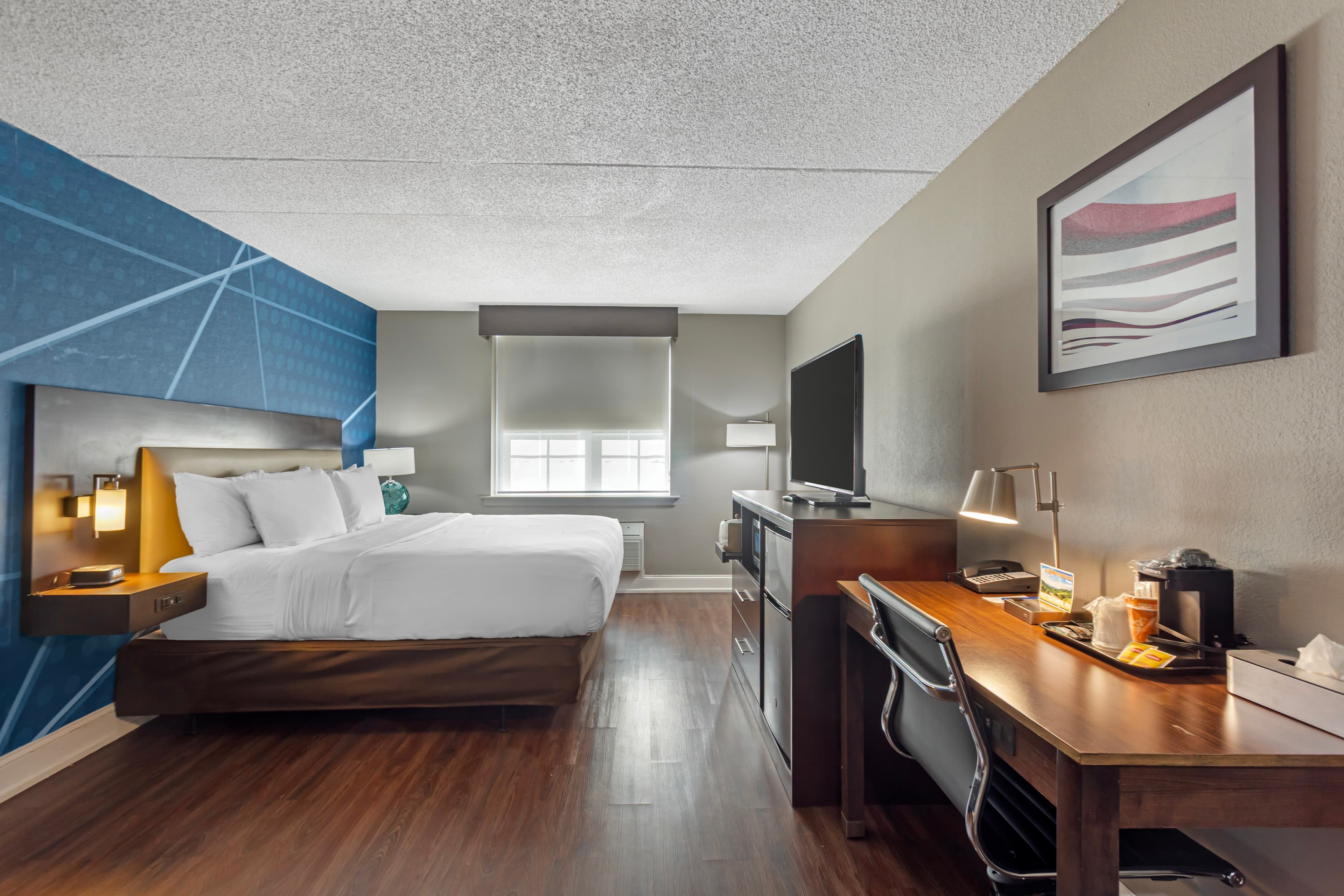 Comfort Inn & Suites Pottstown Eastern Gateway - Image 2