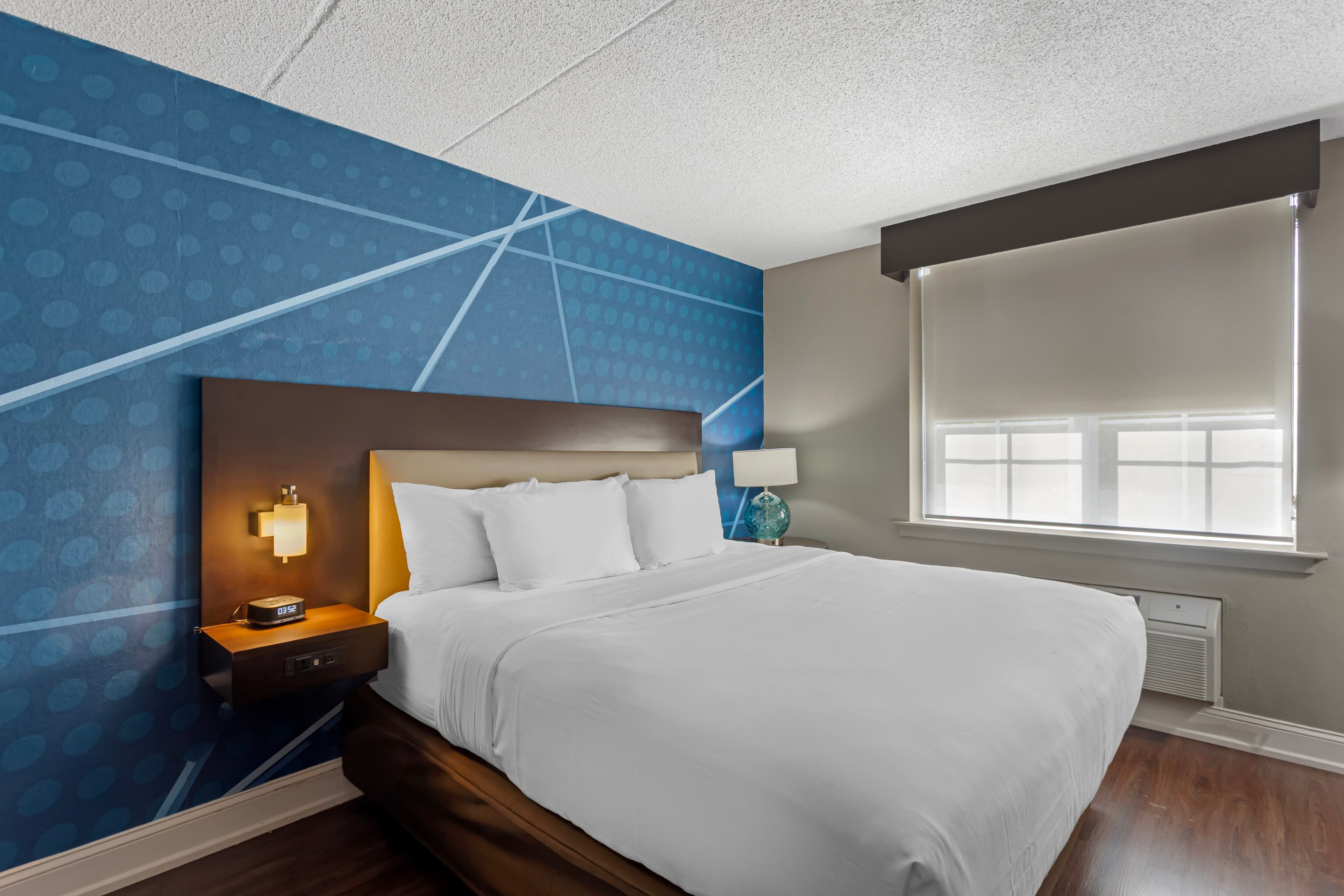 Comfort Inn & Suites Pottstown Eastern Gateway - Image 4