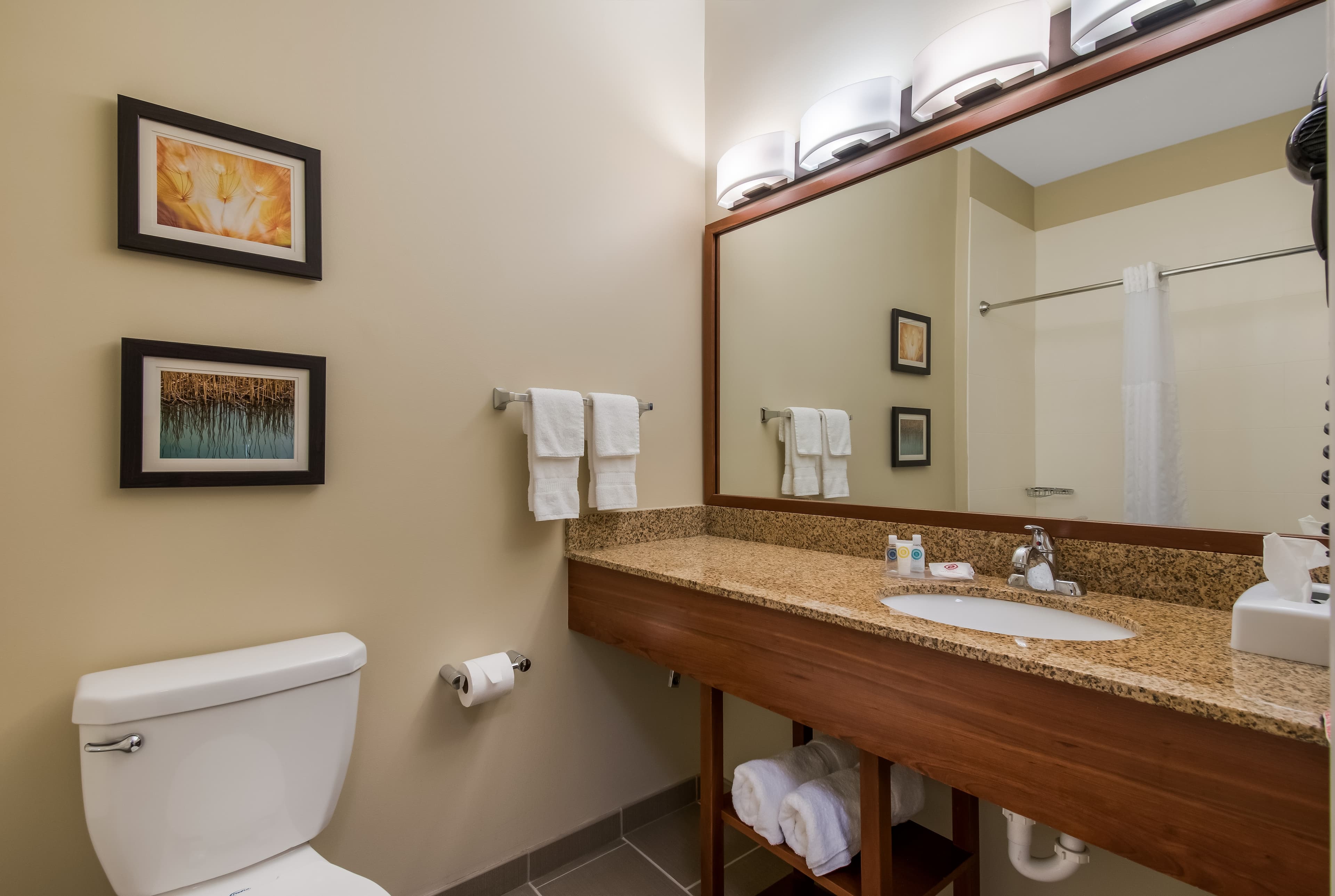 Comfort Inn & Suites Barnesville - Frackville — 14