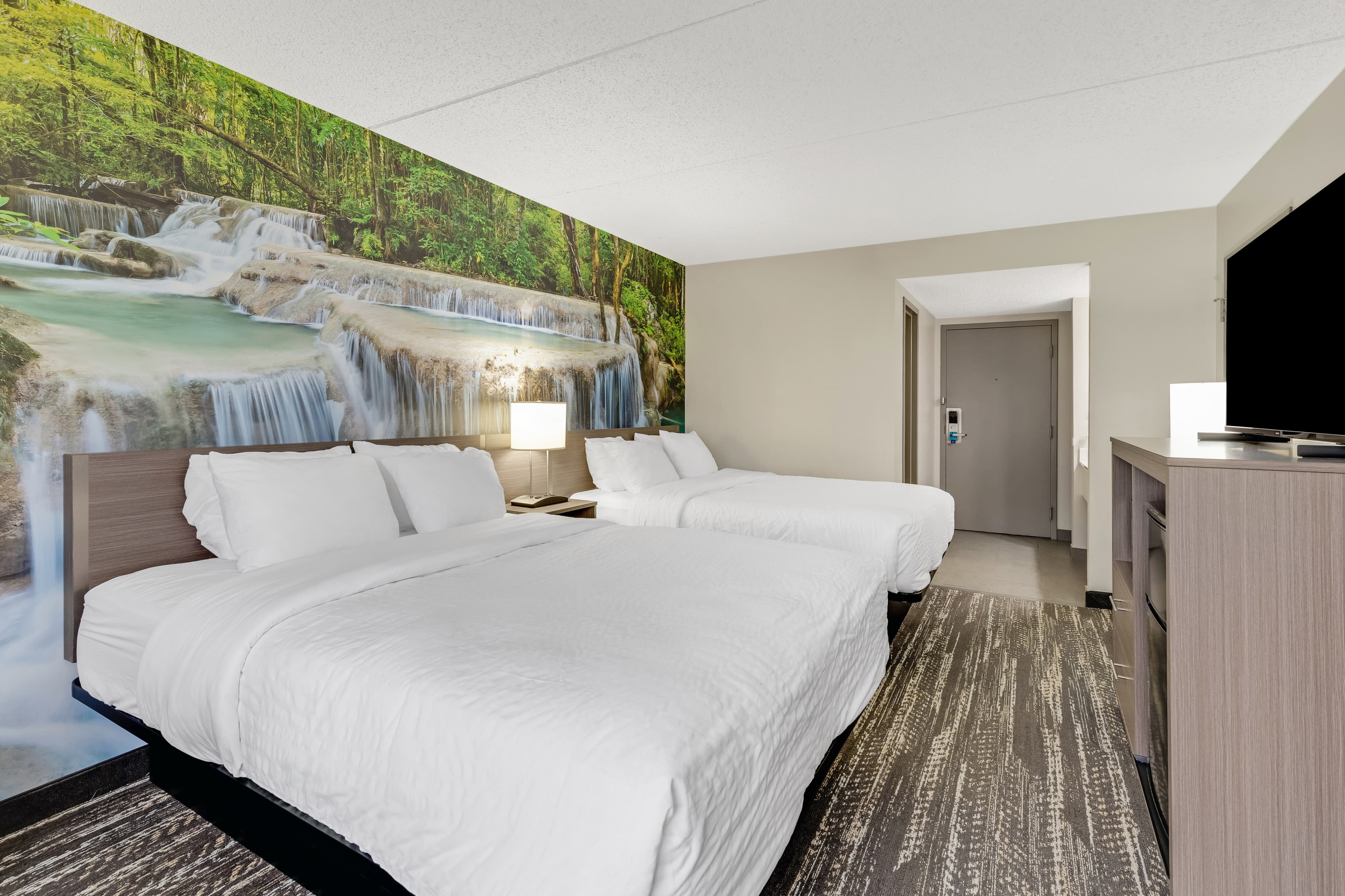 Clarion Pointe Near Erie Casino — 23